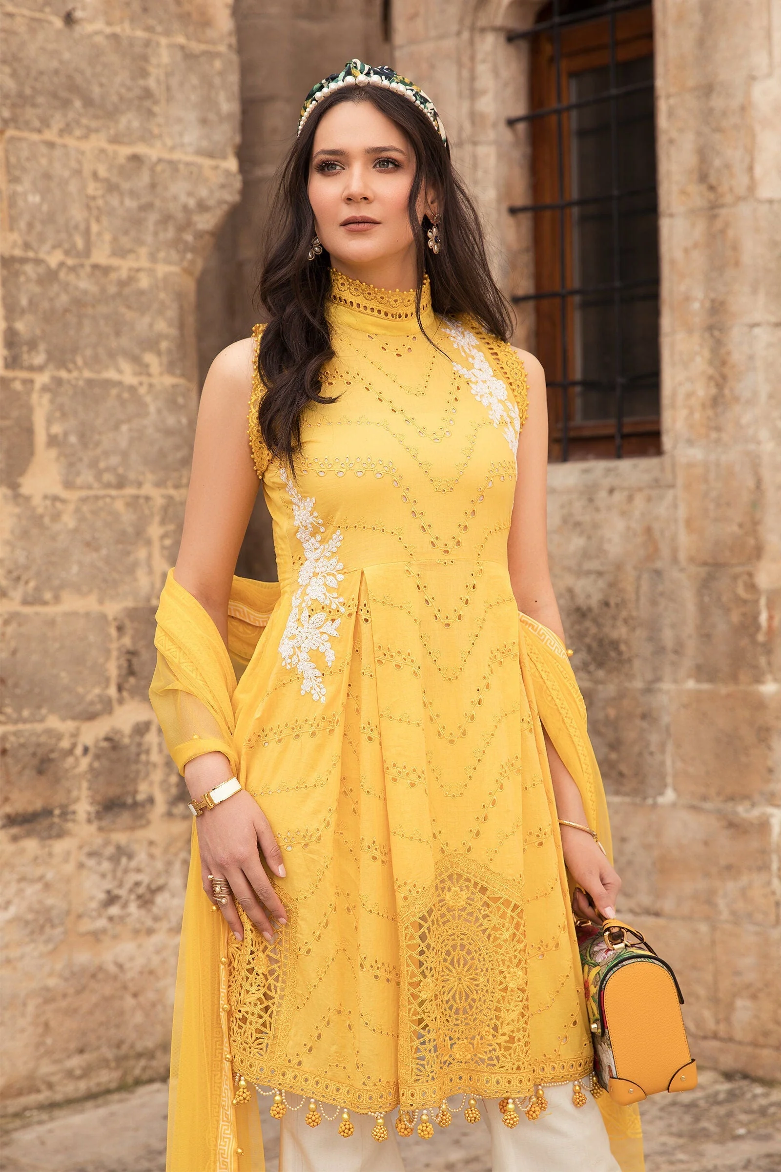 Unstitched Lawn D-2105-A - Image 3