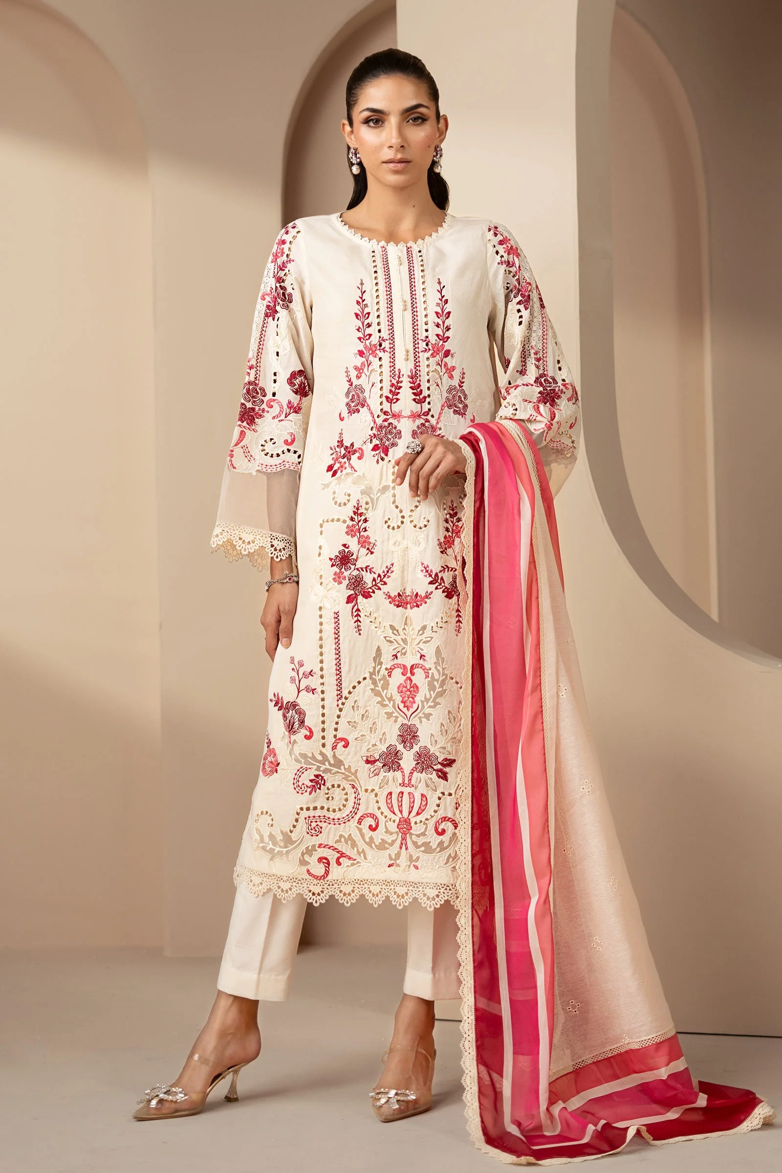 3 Piece Embroidered Jacquard Lawn Suit - Image 2