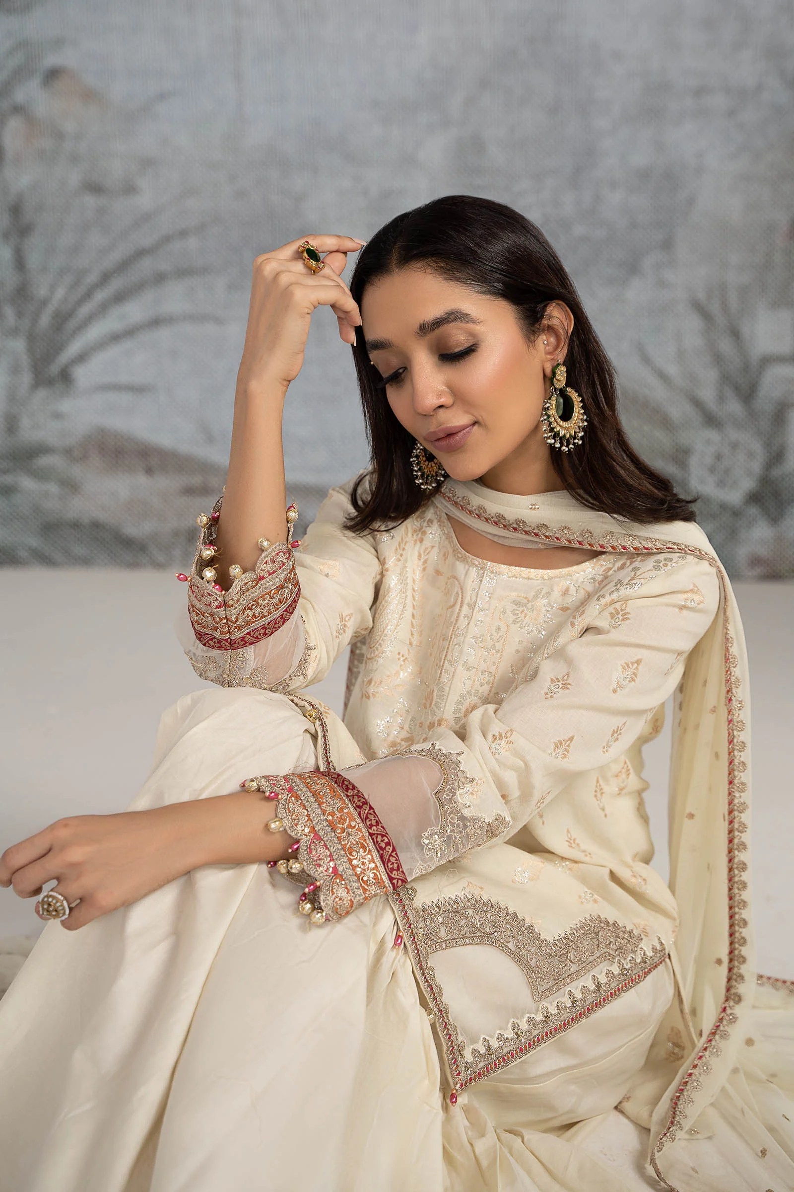 Suit Off White DW-EA23-29 - Image 2