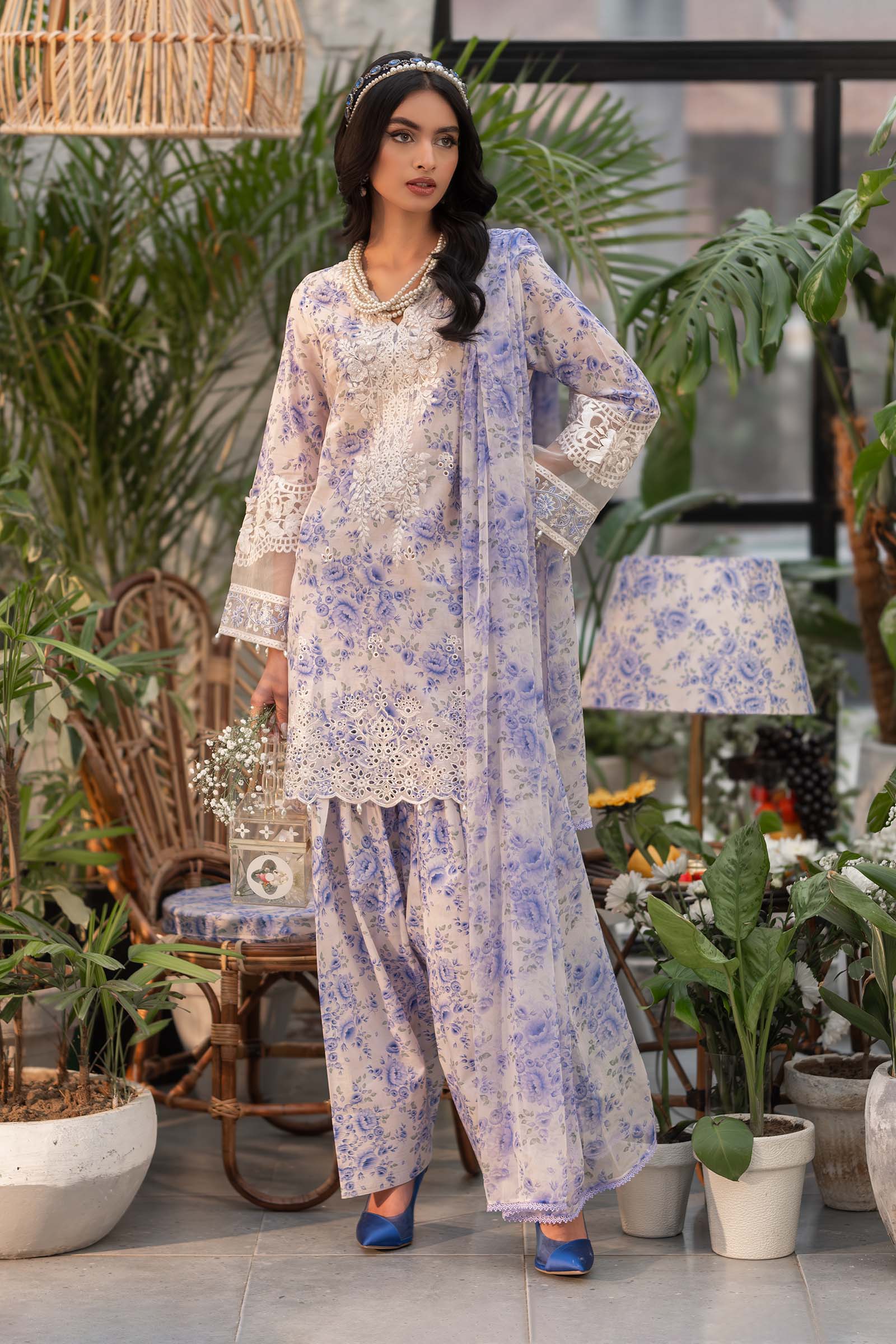 3 Piece Printed Lawn Suit - Image 2