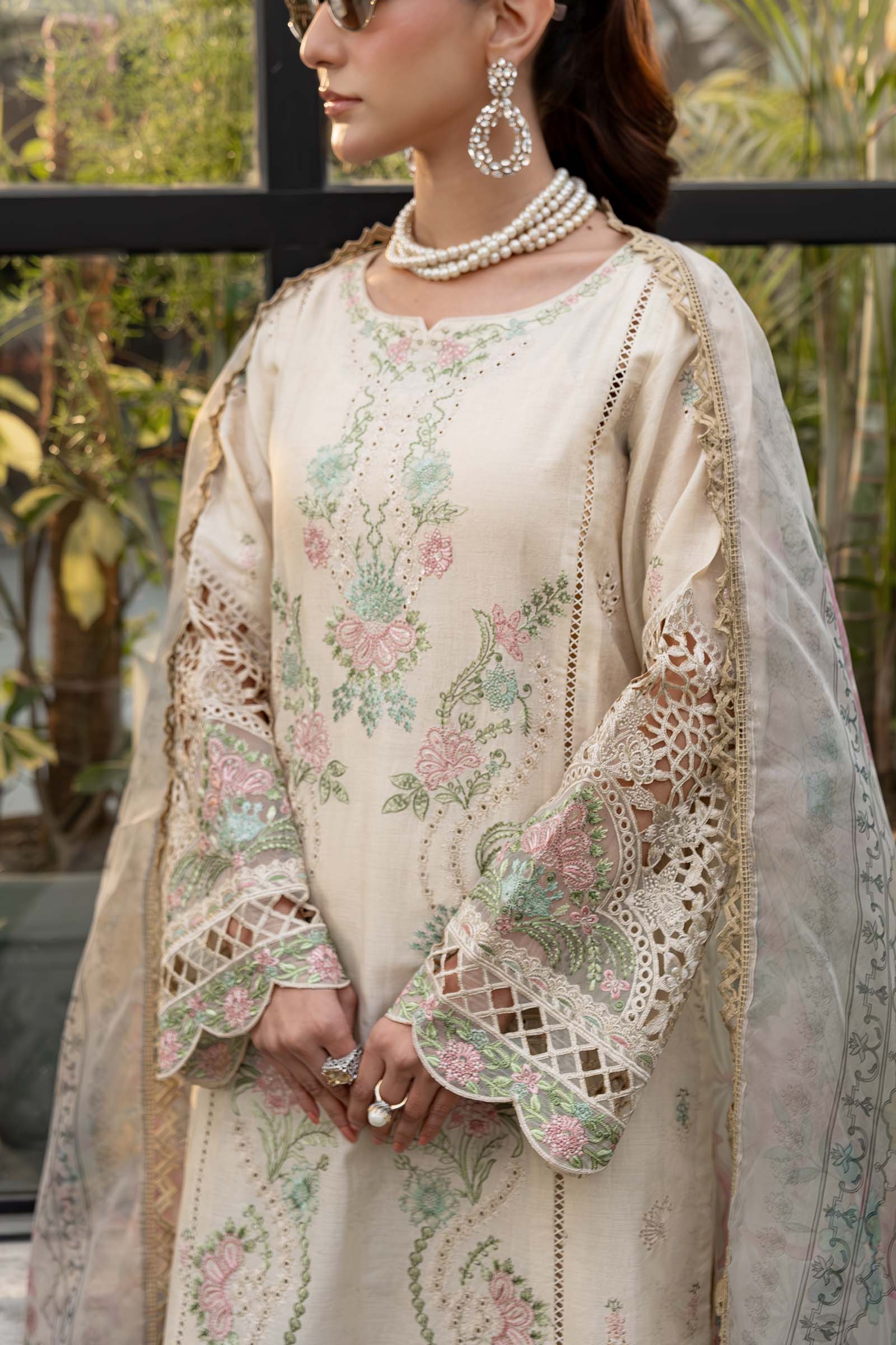 3 Piece Embroidered Self Jacquard Lawn Suit - Image 4