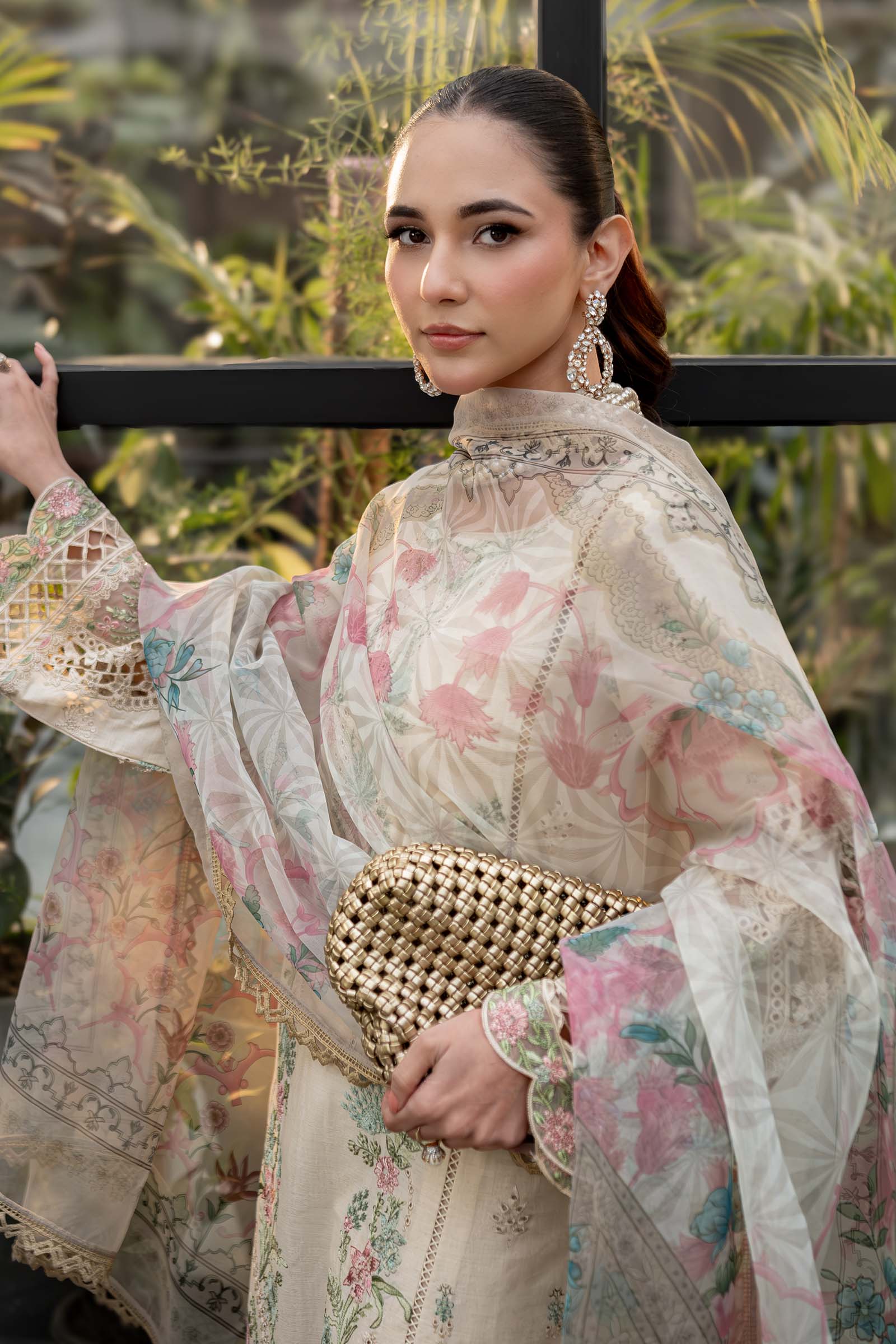 3 Piece Embroidered Self Jacquard Lawn Suit - Image 5