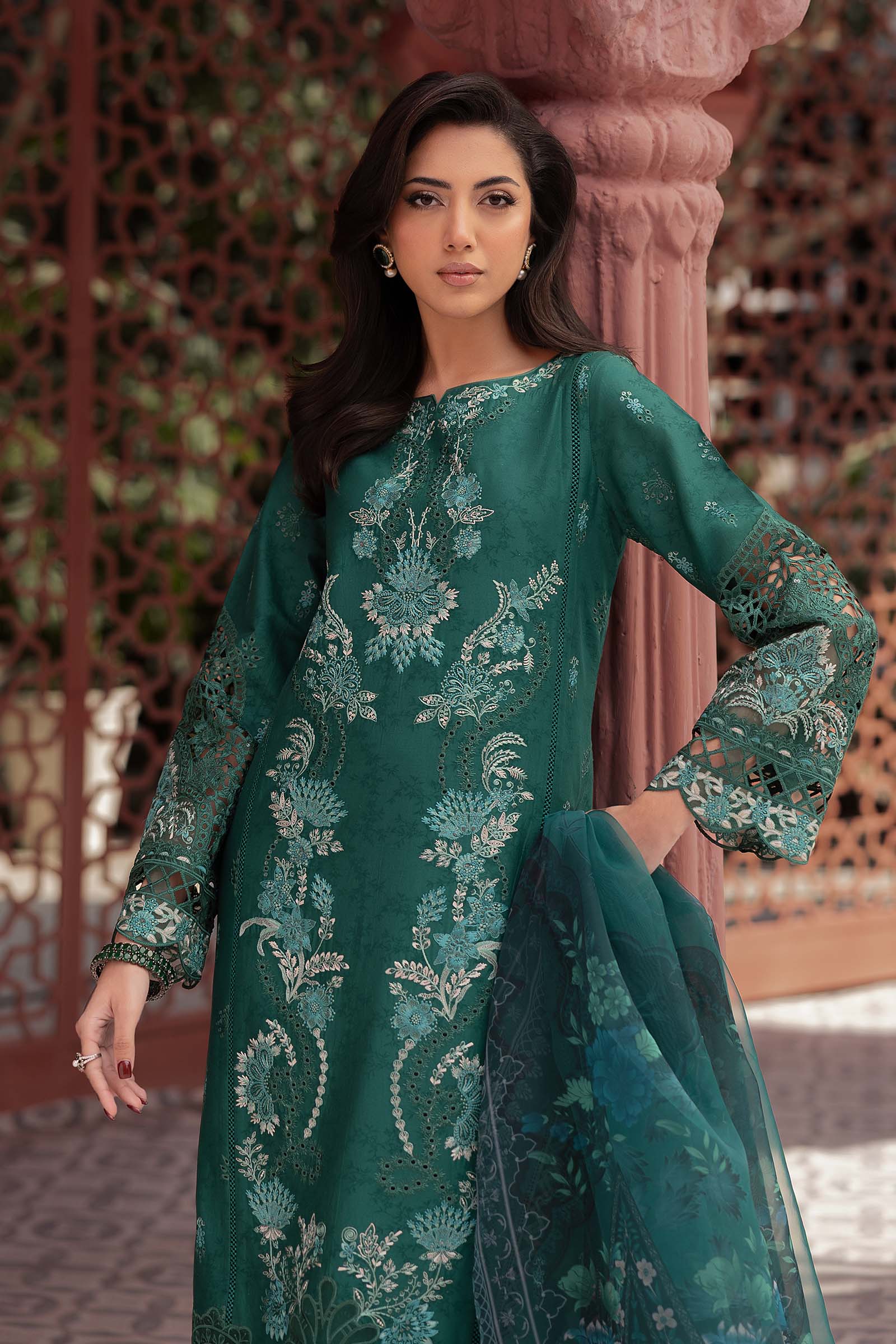3 Piece Embroidered Self Jacquard Lawn Suit - Image 2