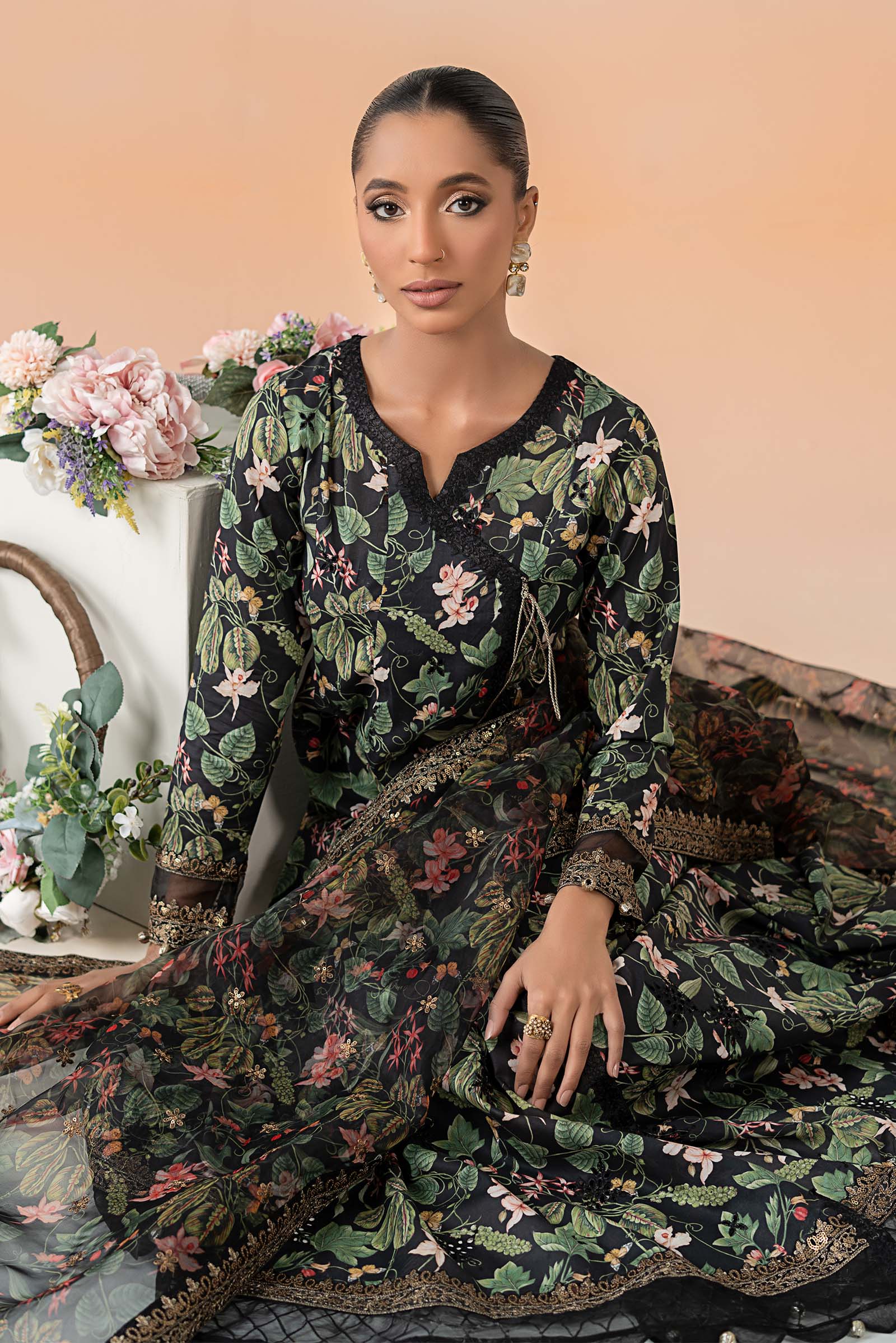 3 Piece Printed Lawn Suit - Image 3