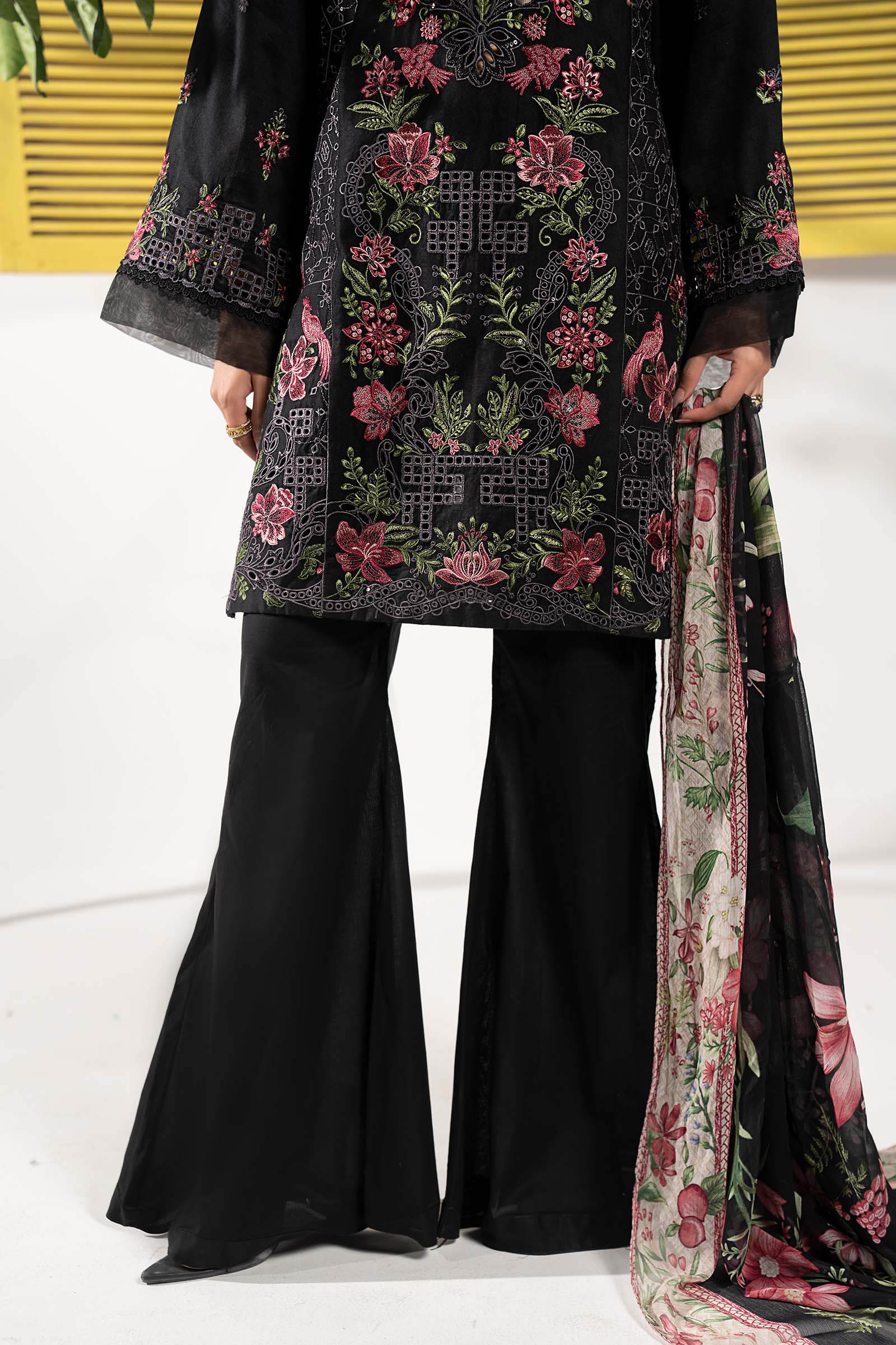 3 Piece Embroidered Dobby Lawn Suit - Image 5