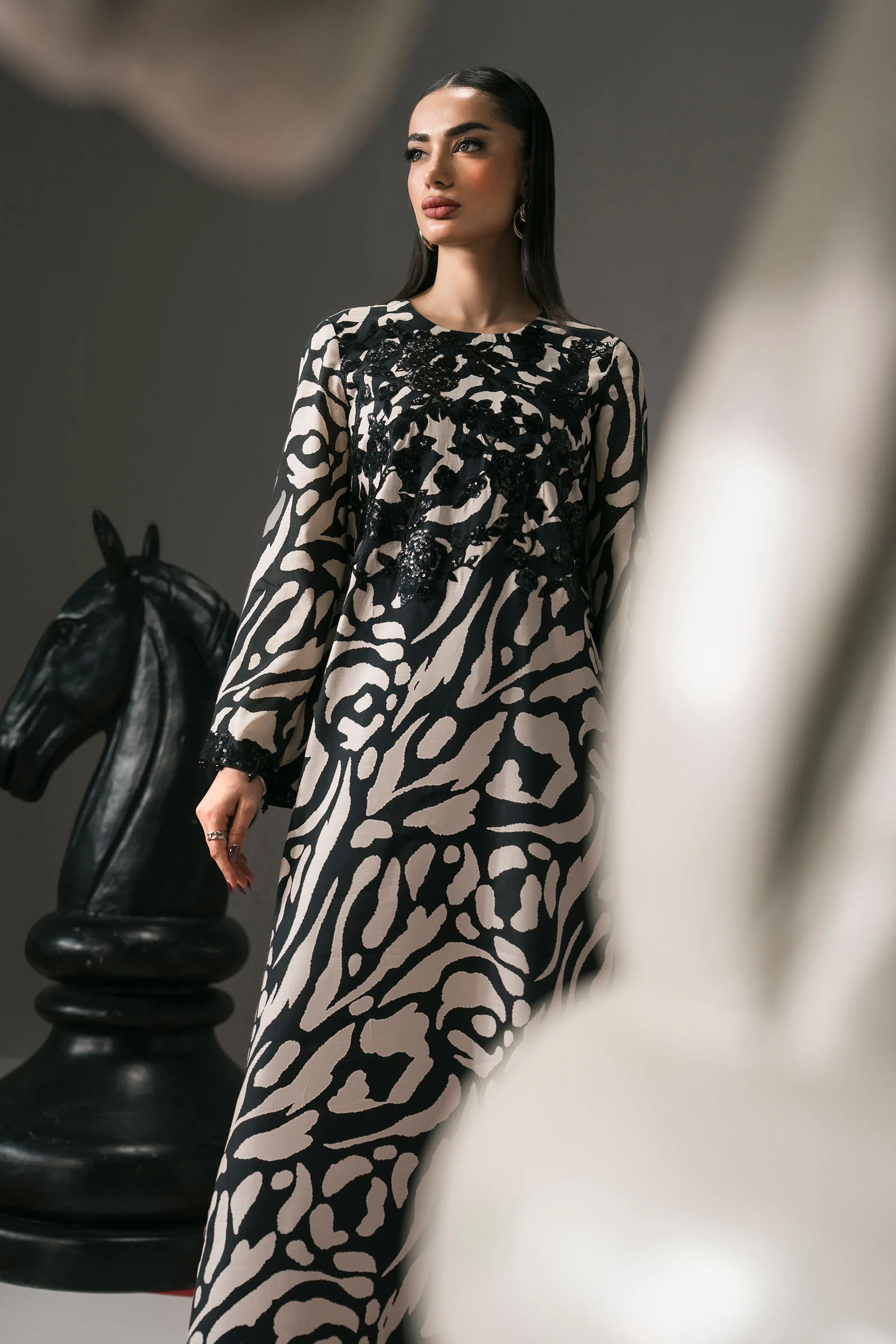 2 Piece Embroidered Raw Silk Suit - Image 3