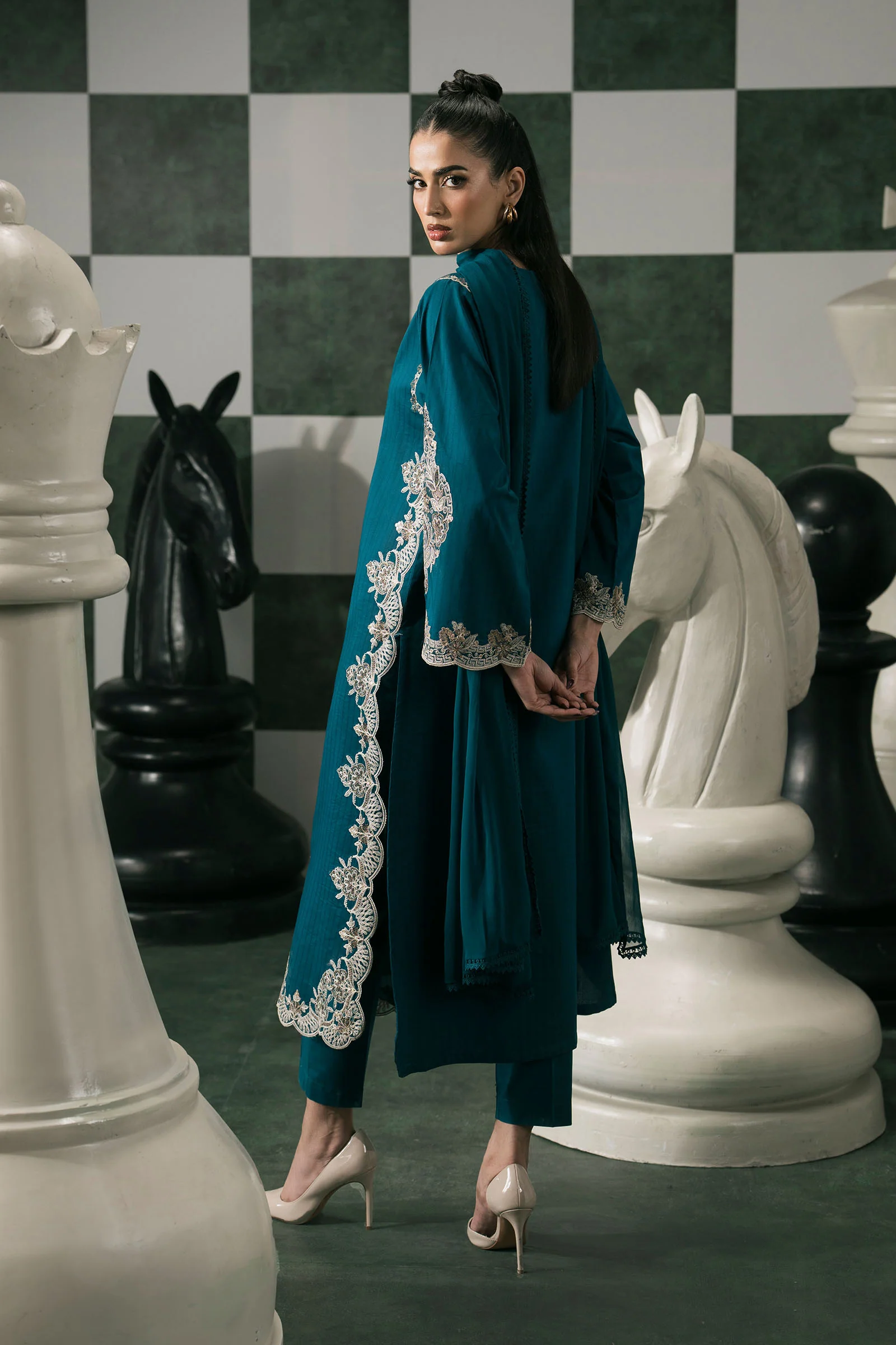 3 Piece Embroidered Dobby Lawn Suit - Image 7