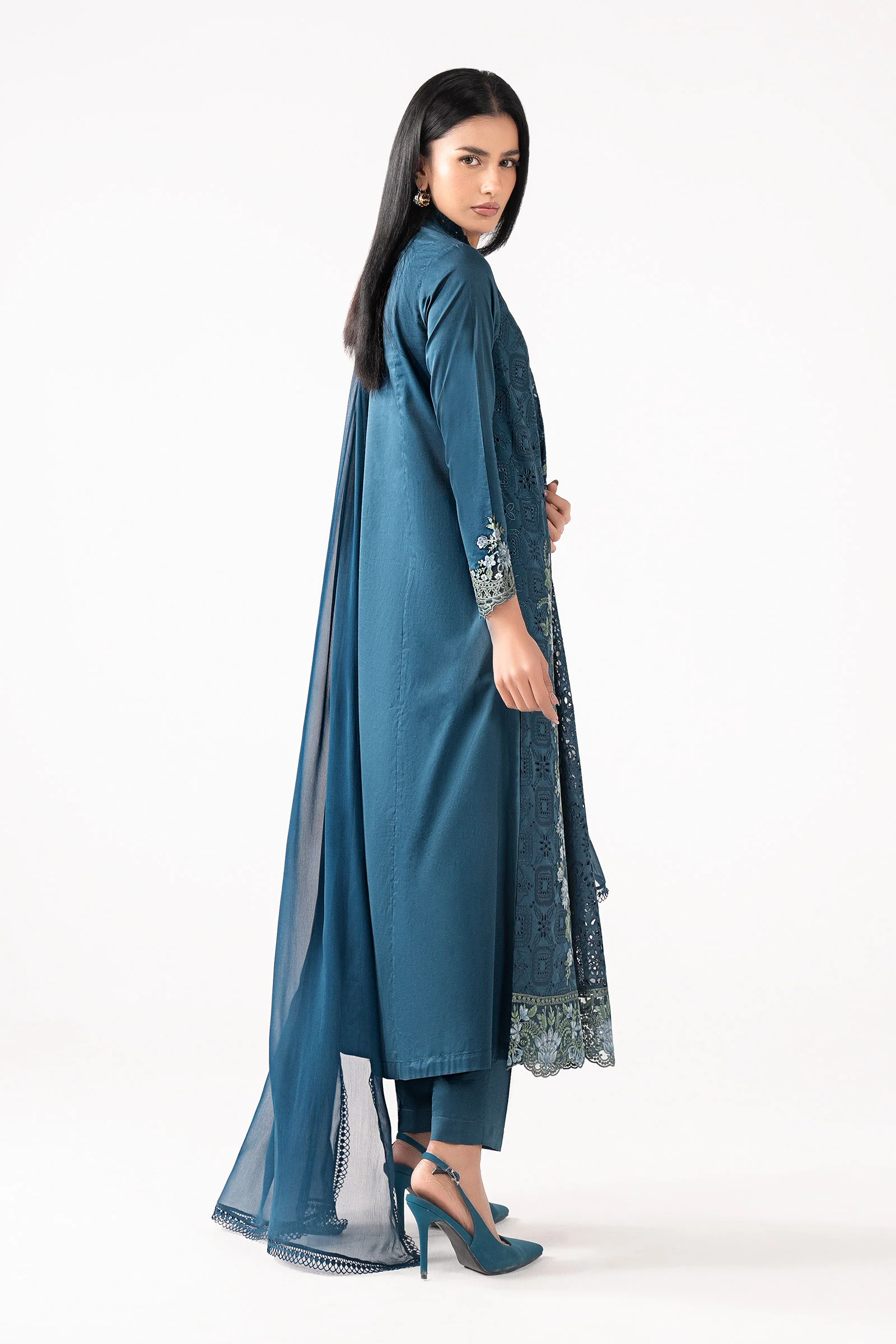 3 Piece Embroidered Lawn Suit - Image 7