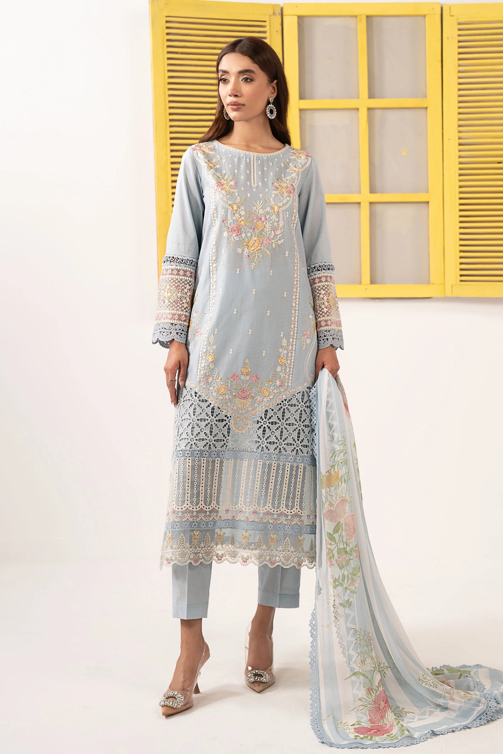 3 Piece Embroidered Dobby Lawn Suit - Image 3