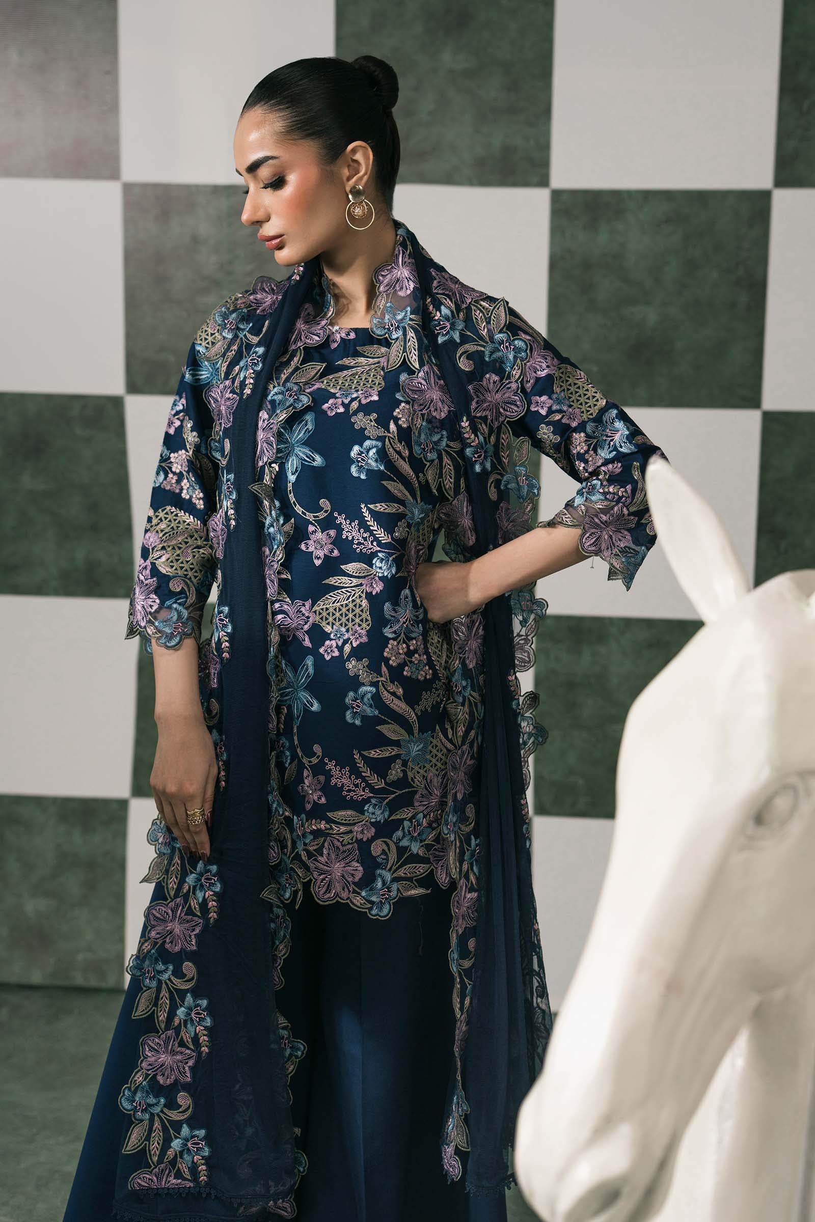3 Piece Embroidered Dobby Lawn Suit - Image 2