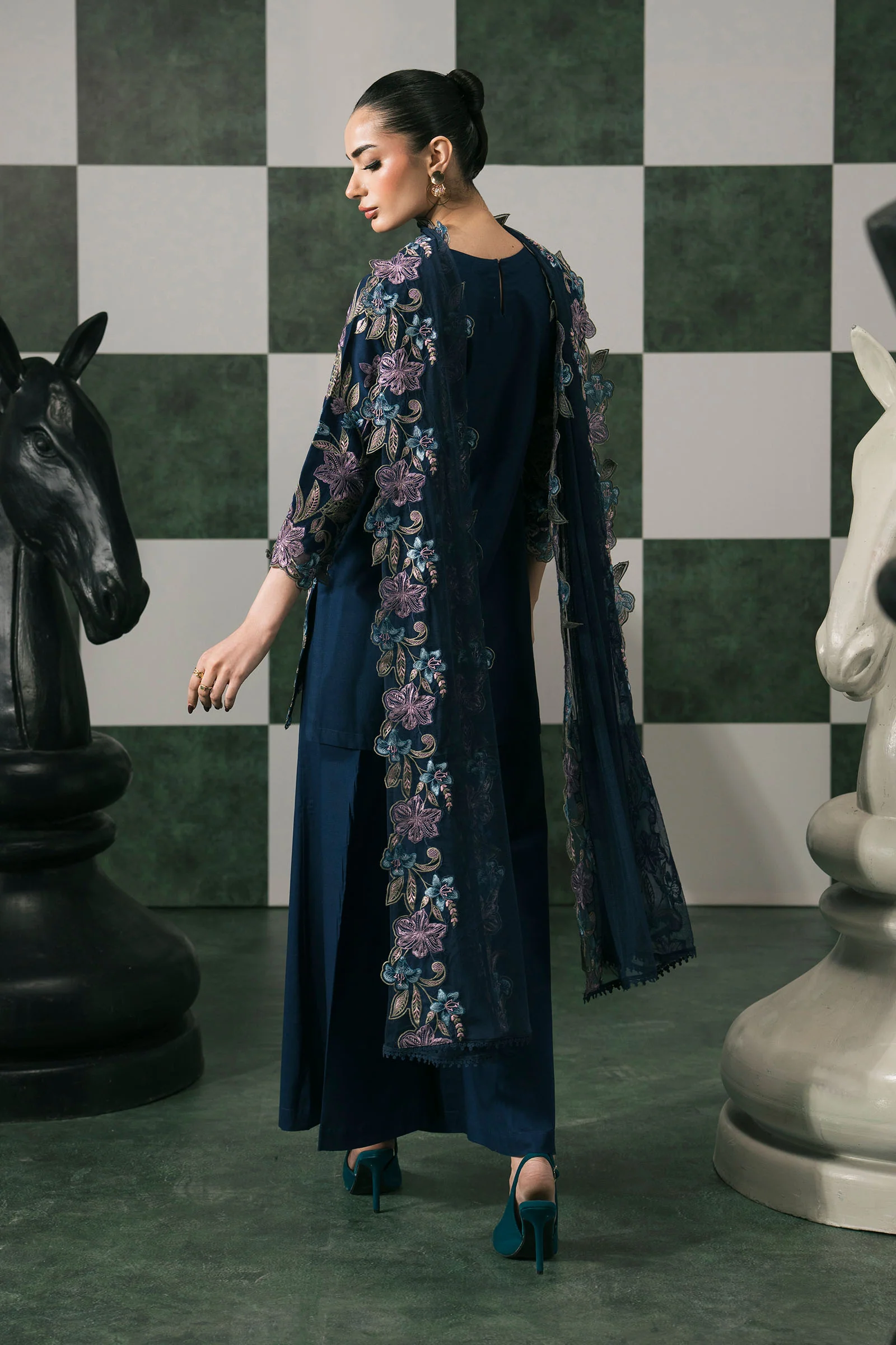 3 Piece Embroidered Dobby Lawn Suit - Image 8