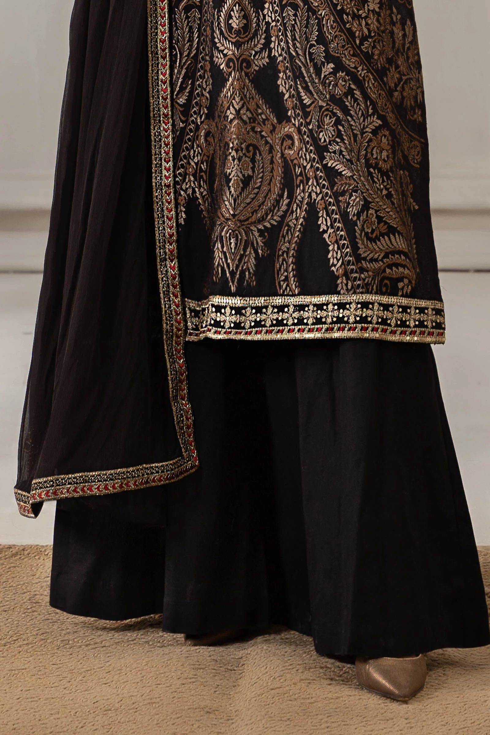 Suit Black DW-W23-105 - Image 4