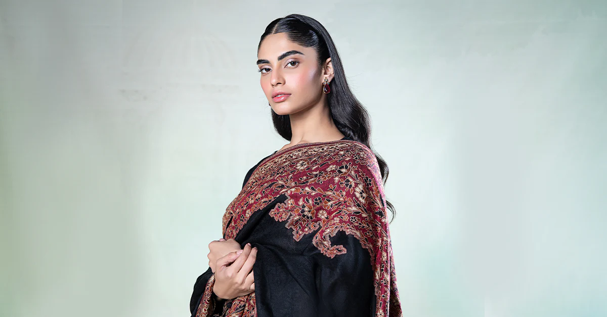 3 Piece Embroidered Linen Suit - Image 8