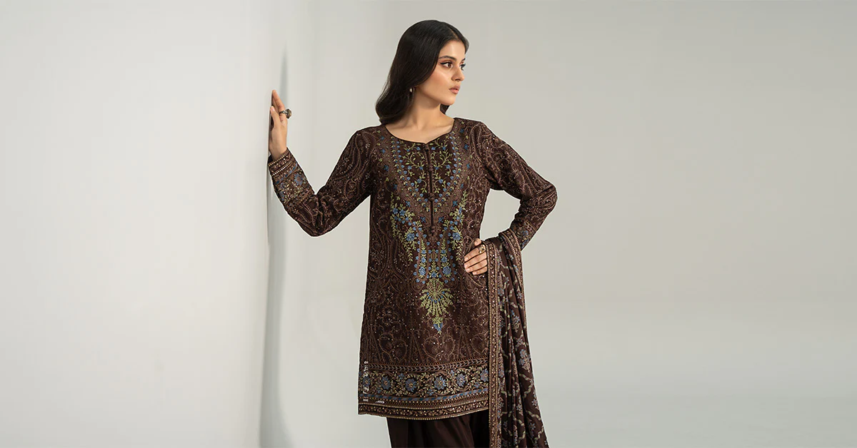 3 Piece Embroidered Khaddar Suit - Image 7