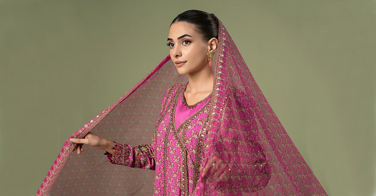 3 Piece Embroidered Linen Suit - Image 8