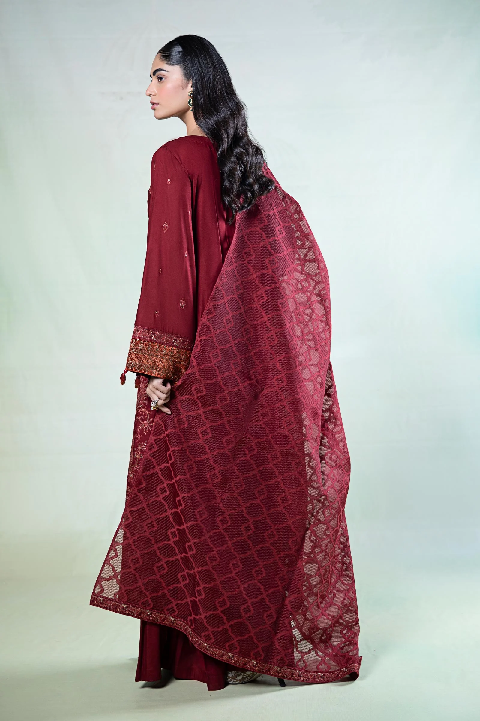 3 Piece Embroidered Khaddar Suit - Image 5
