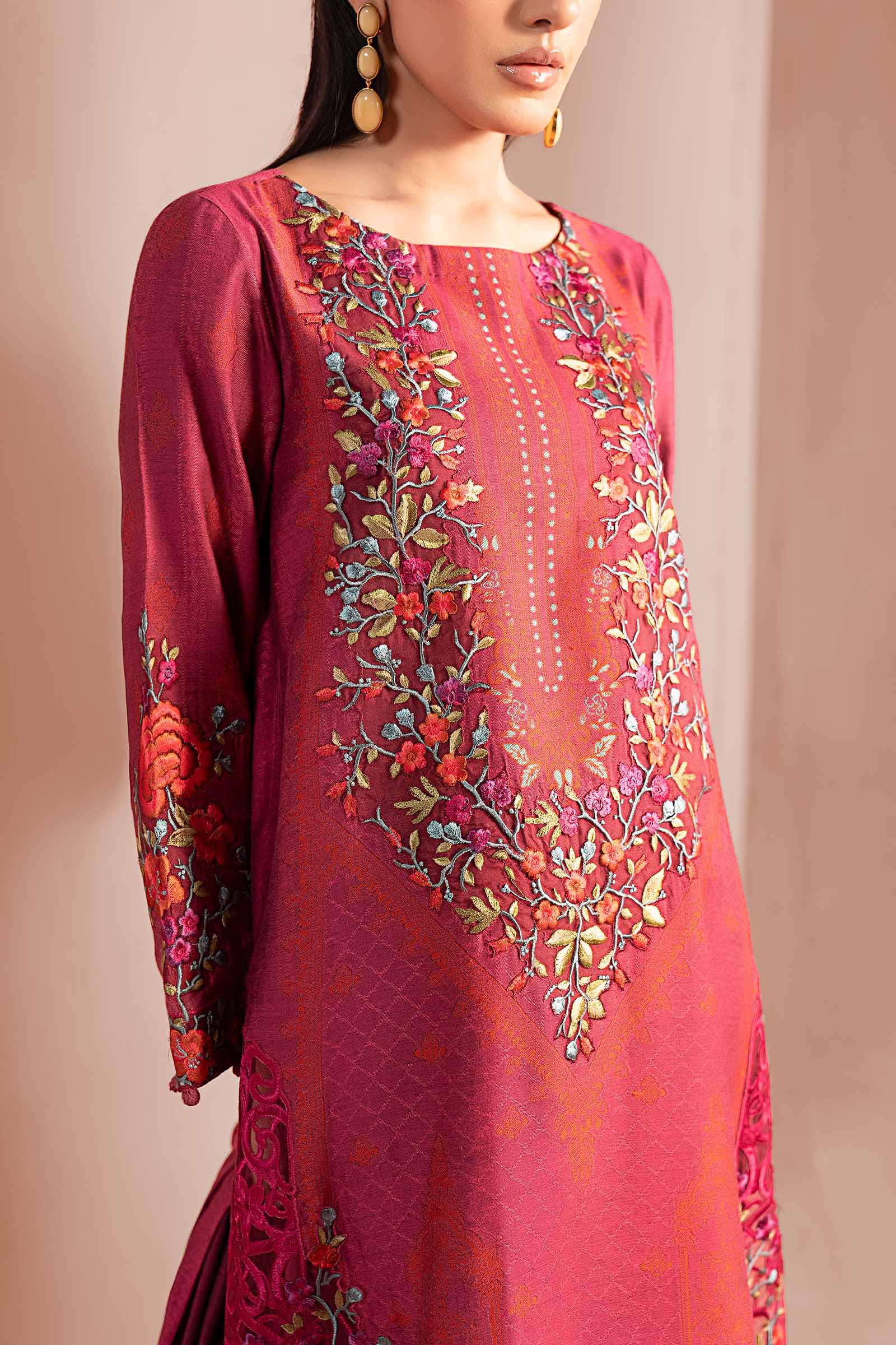 3 Piece Embroidered Jacquard Suit - Image 4