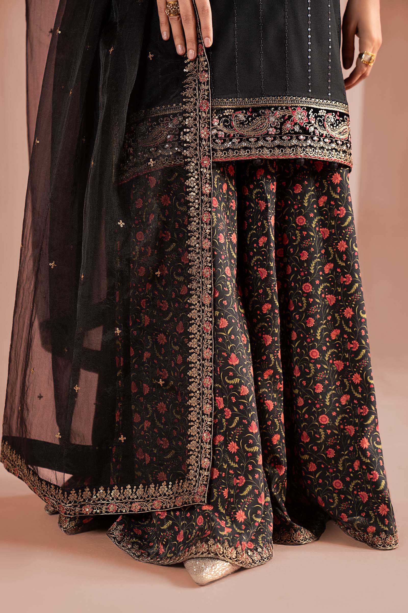 3 Piece Embroidered Linen Suit - Image 6
