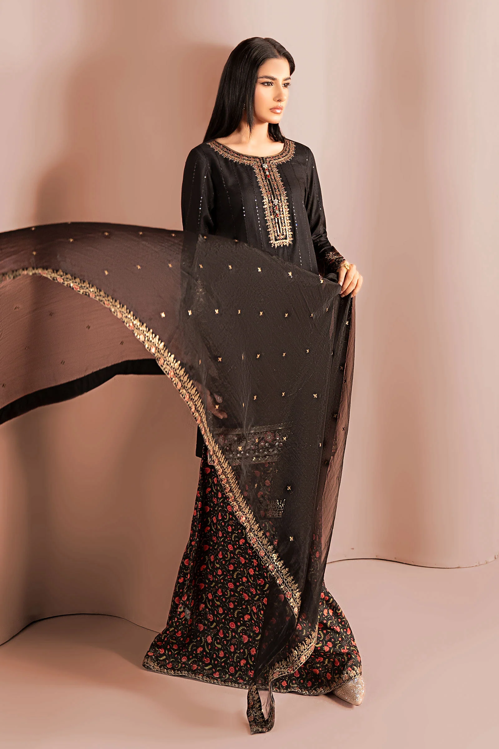 3 Piece Embroidered Linen Suit - Image 7