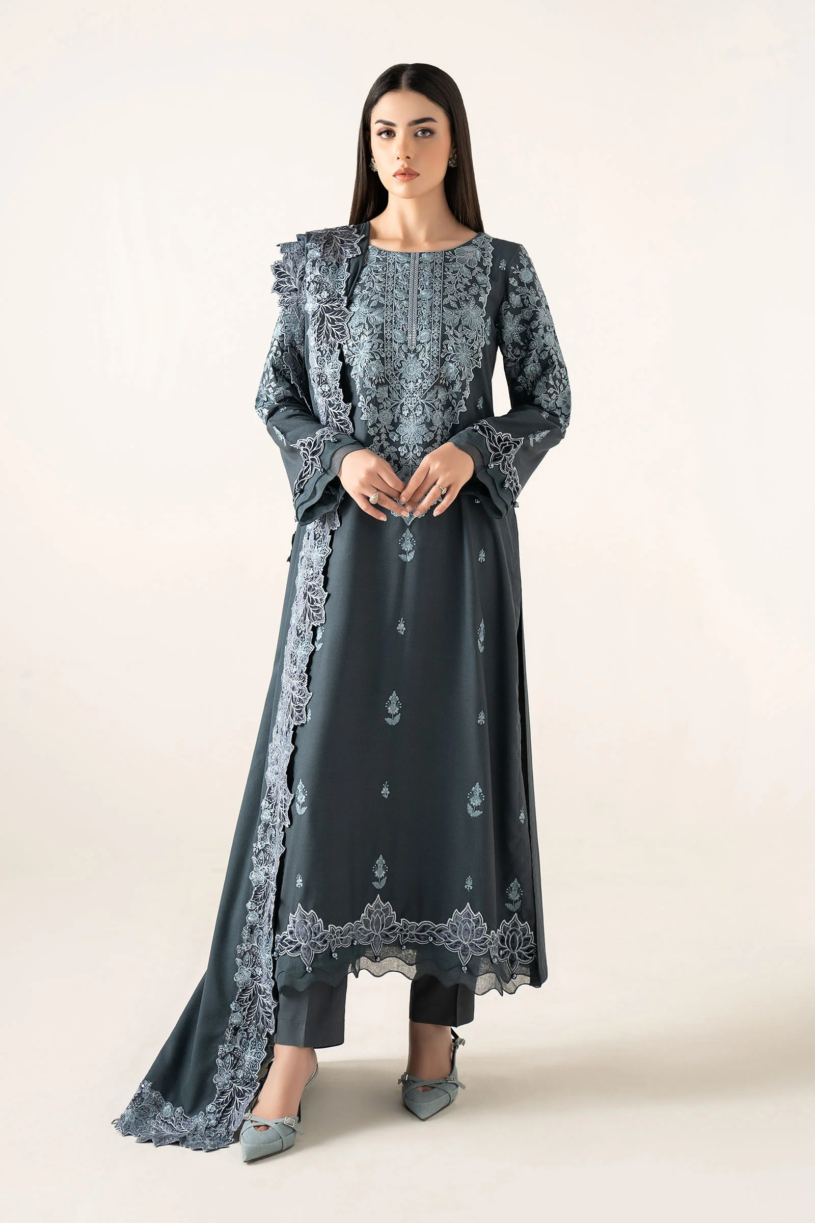 3 Piece Embroidered Karandi Suit