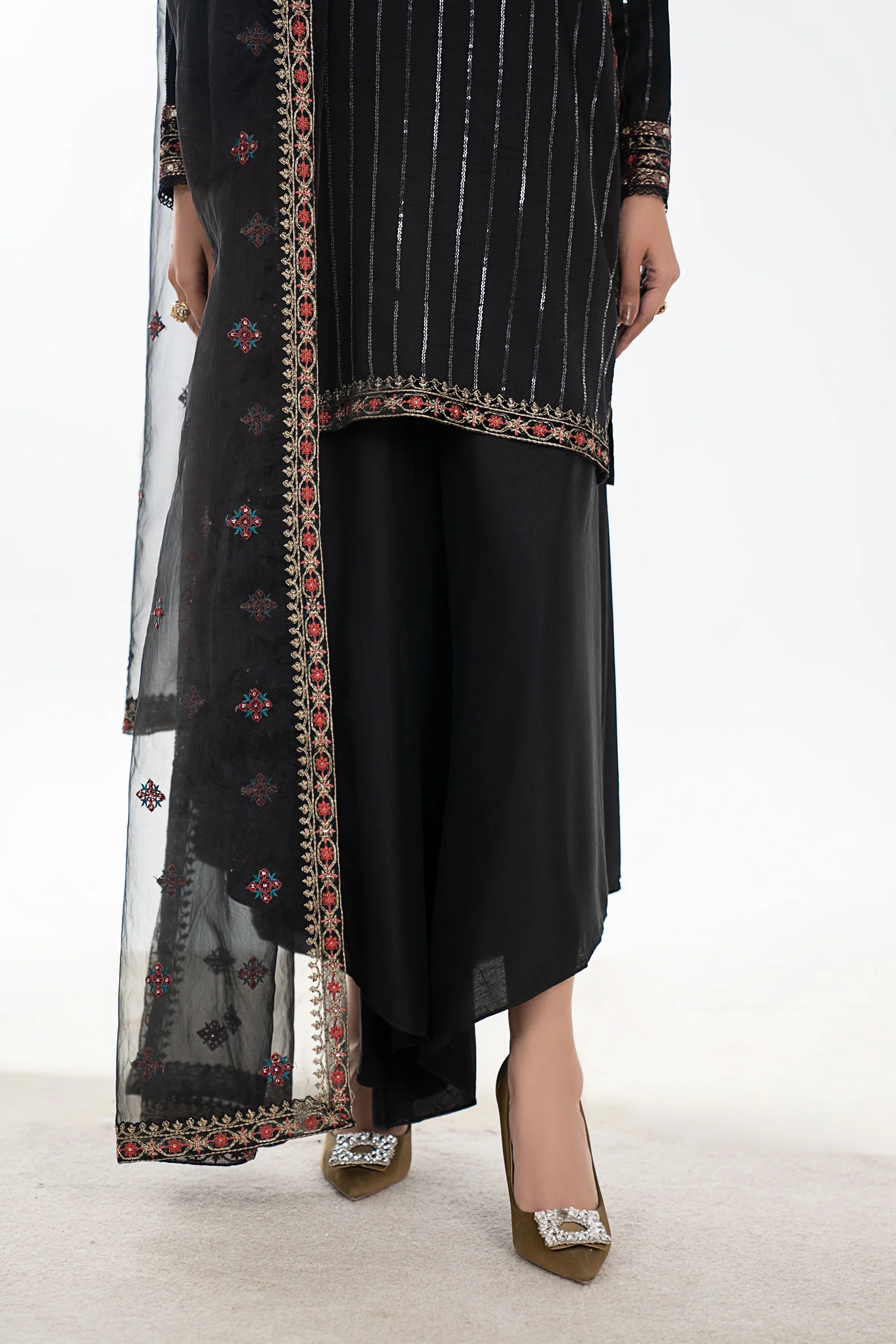 3 Piece Embroidered Linen Suit - Image 5