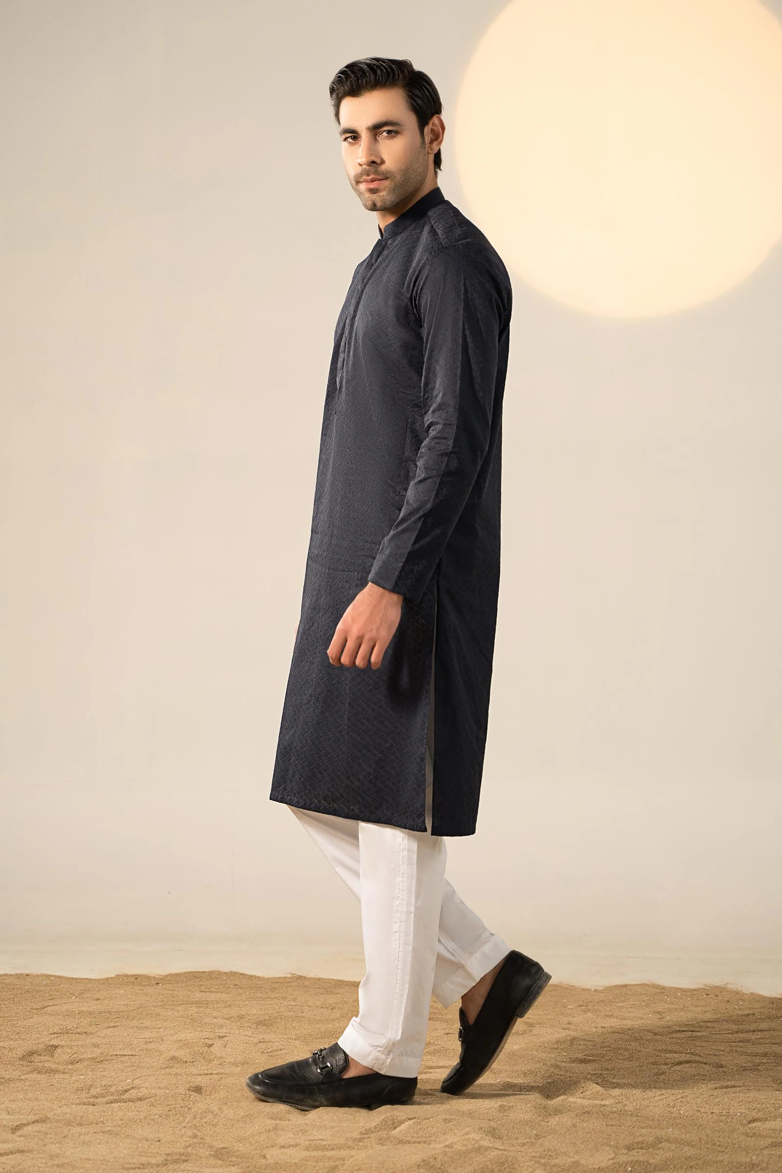 Embroidered Cotton Kurta - Image 4