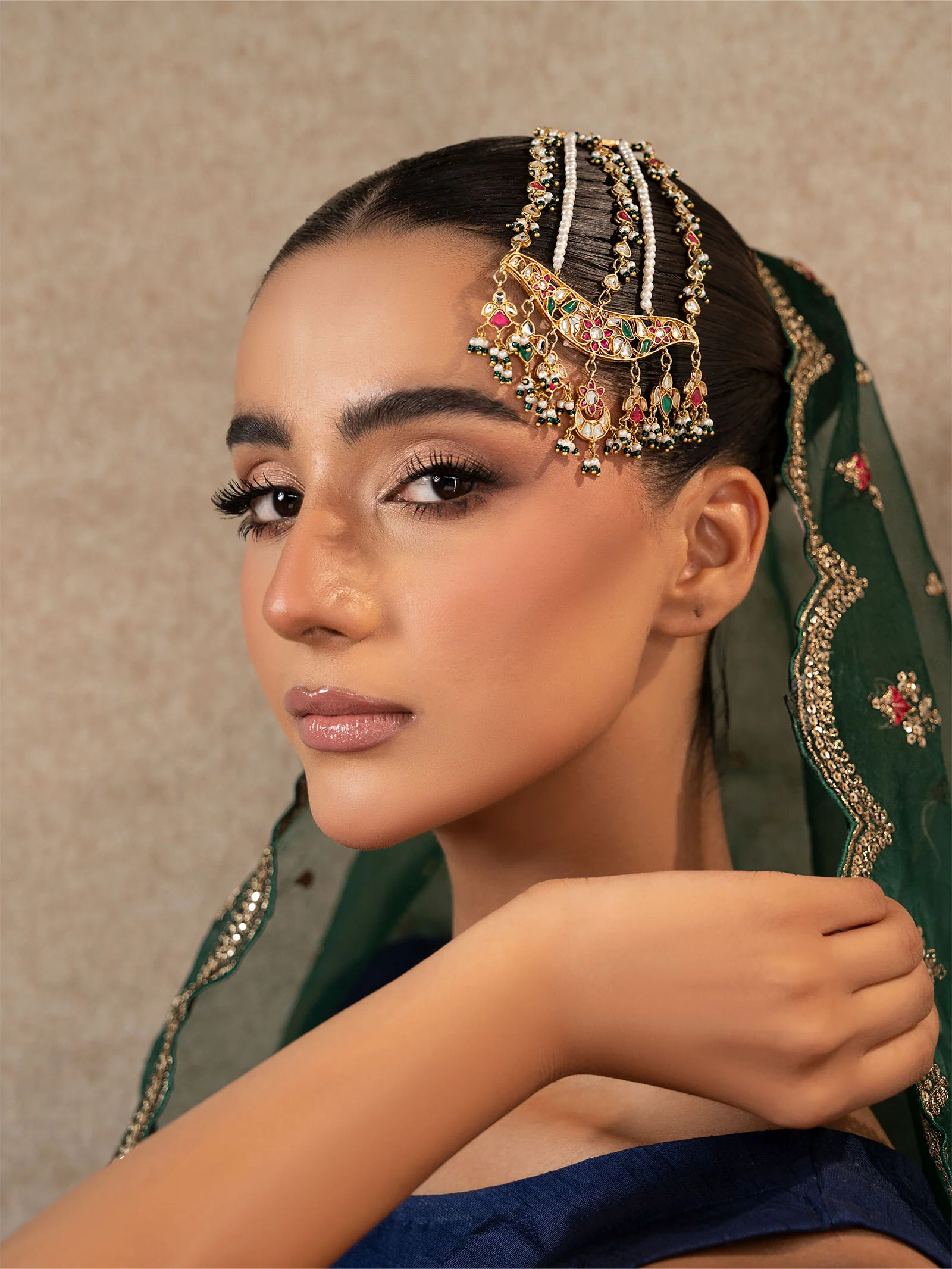 Gulmira Jhoomar