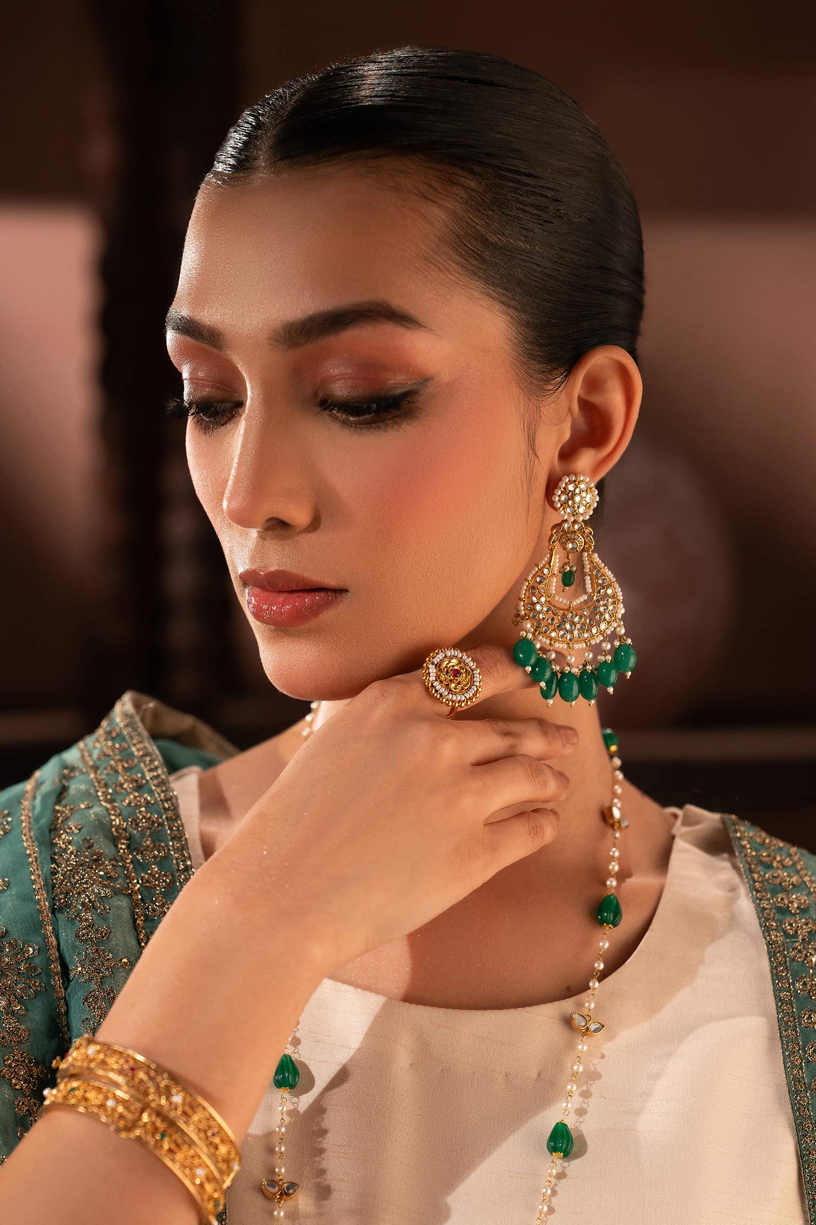 Zeenat Earrings - Image 3