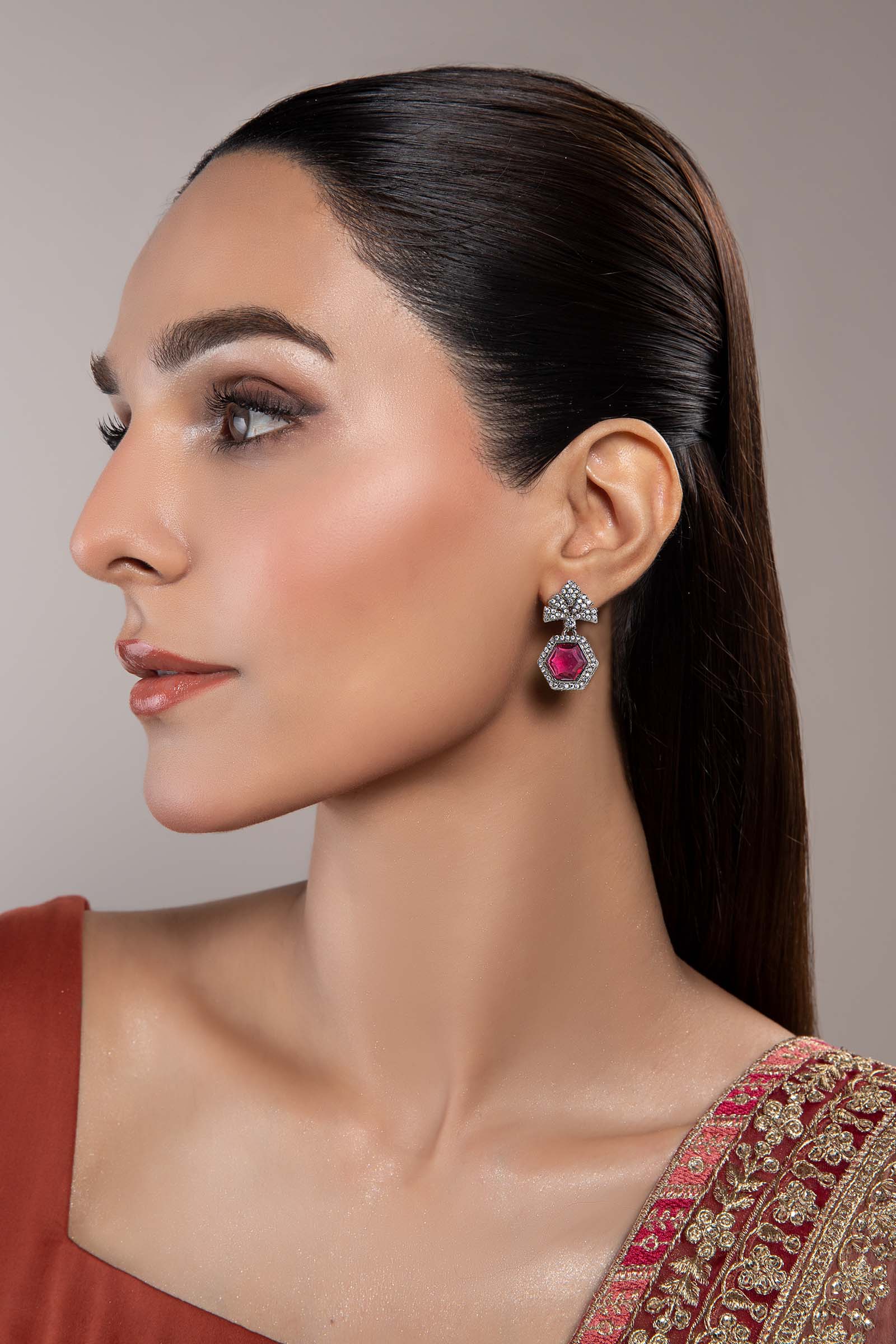 Studs - Image 3