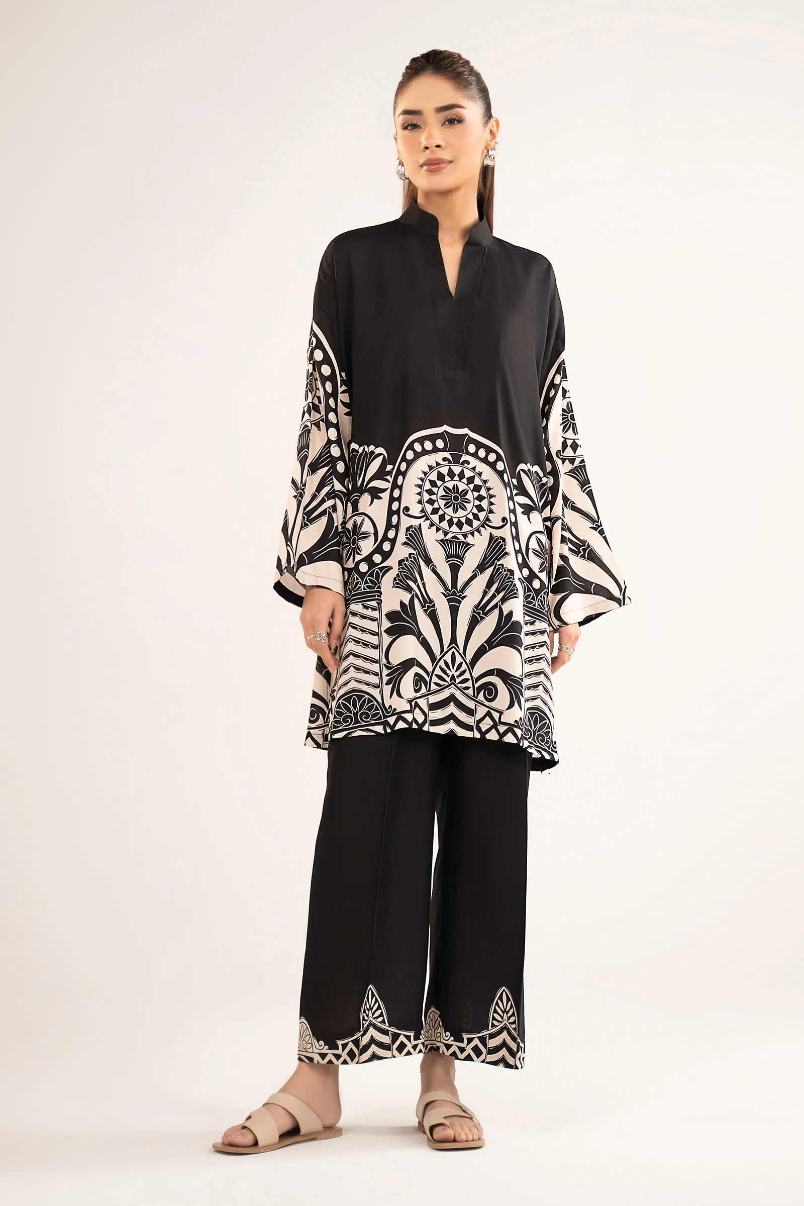 2 Pc Printed Arabic Lawn Suit