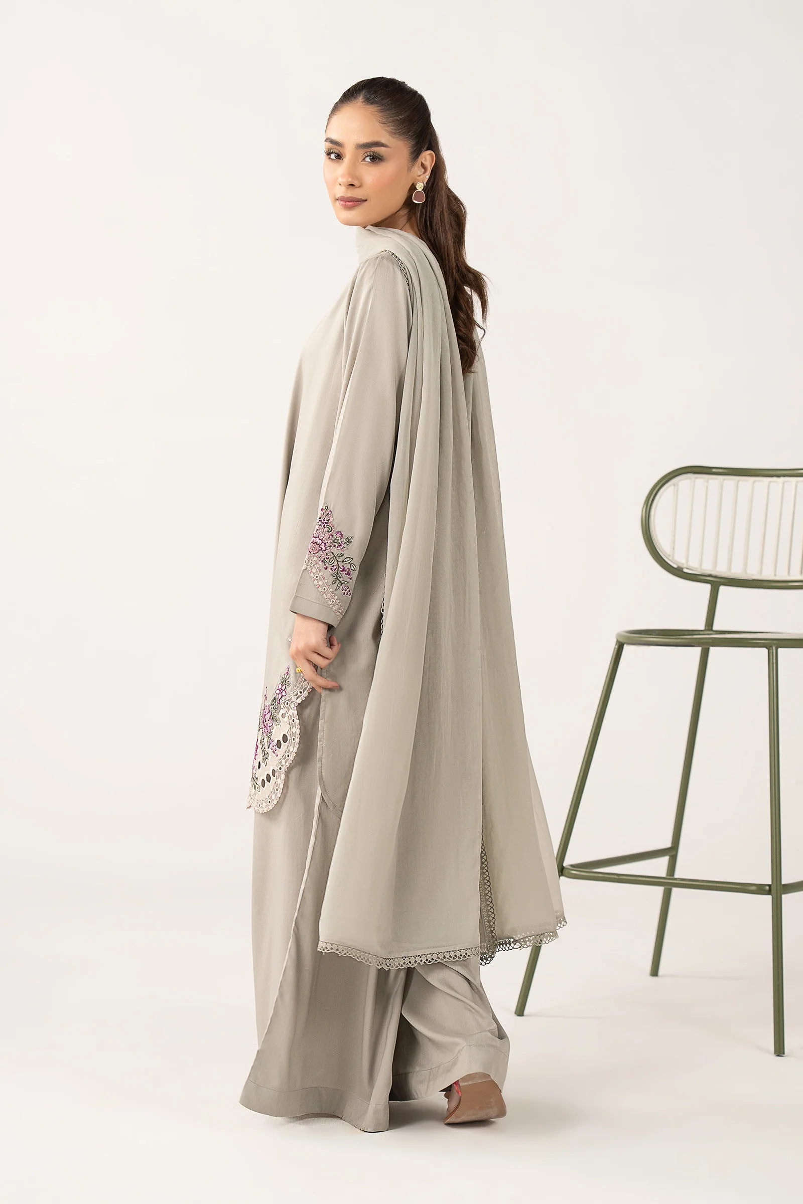 2 Pc Embroidered Arabic Lawn Suit - Image 7