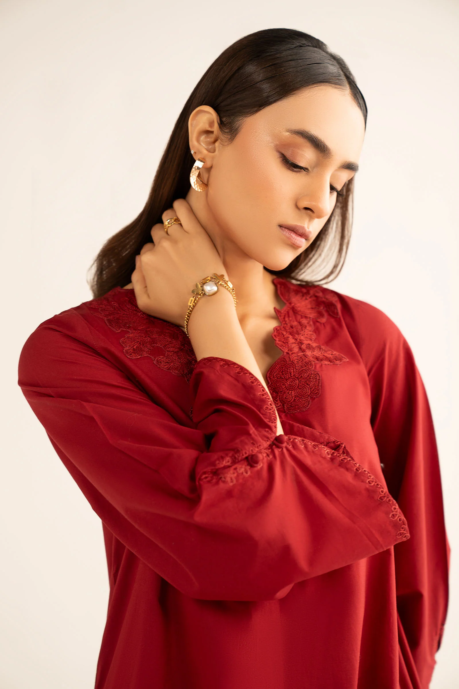 Embroidered Lawn Shirt - Image 3