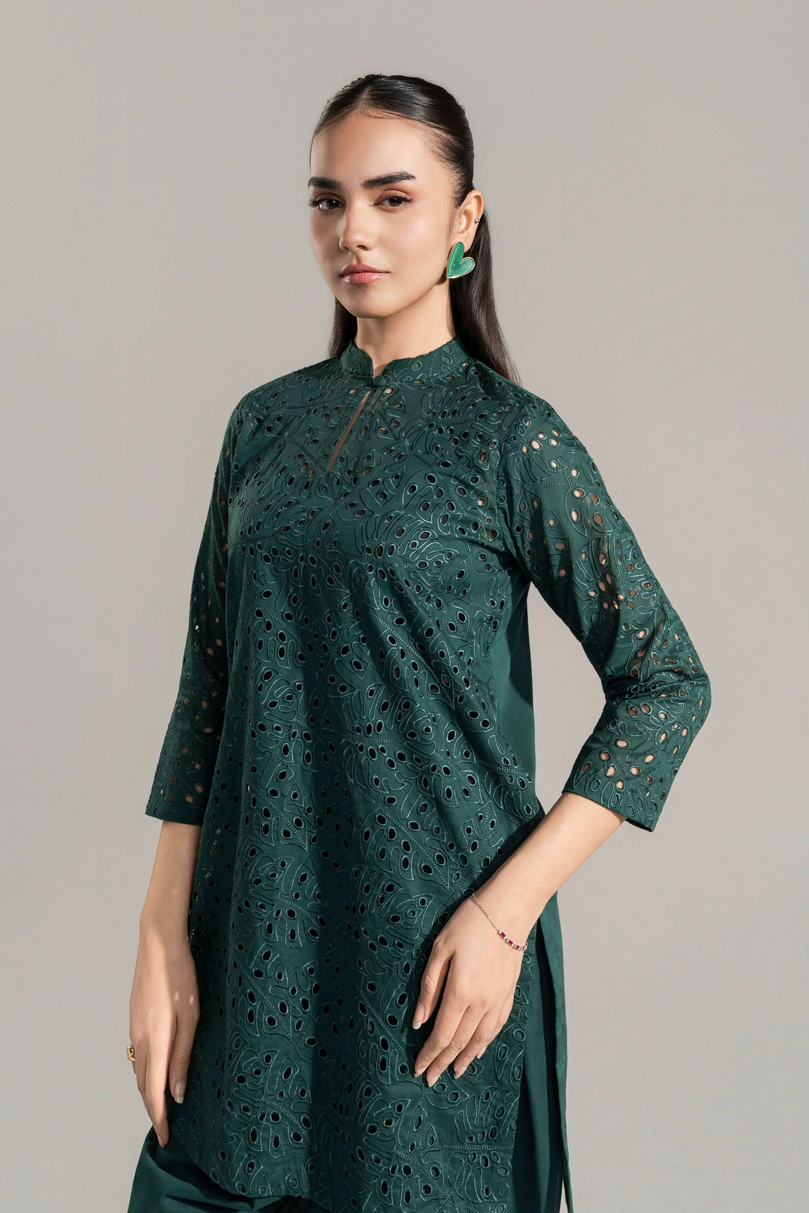 2 Pc Embroidered Lawn Suit - Image 3