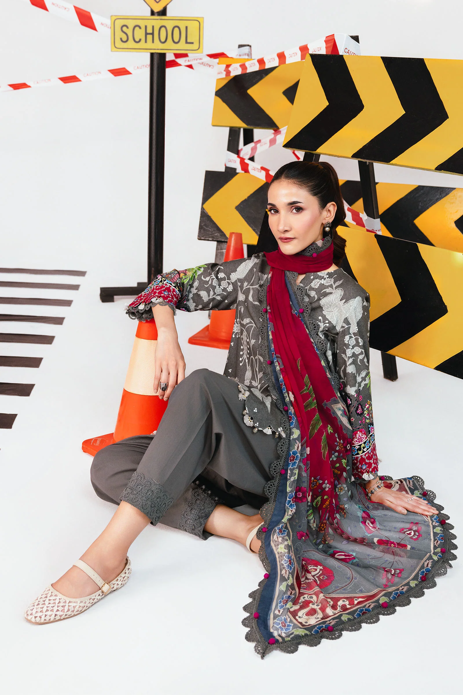 3 Pc Unstitched Printed Marina Twill Suit - Image 2