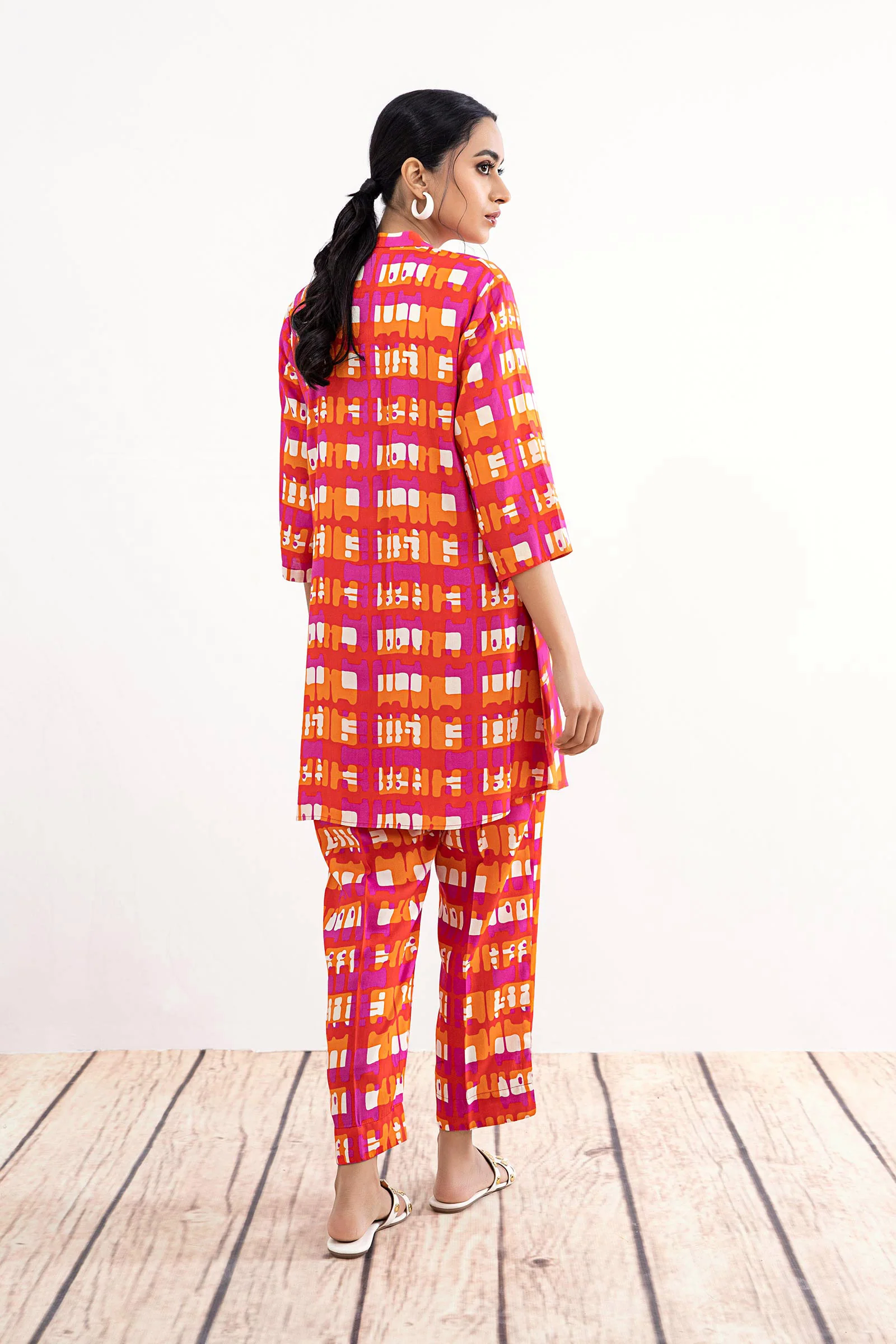Printed Arabic Lawn Co-Ord Set - Image 5