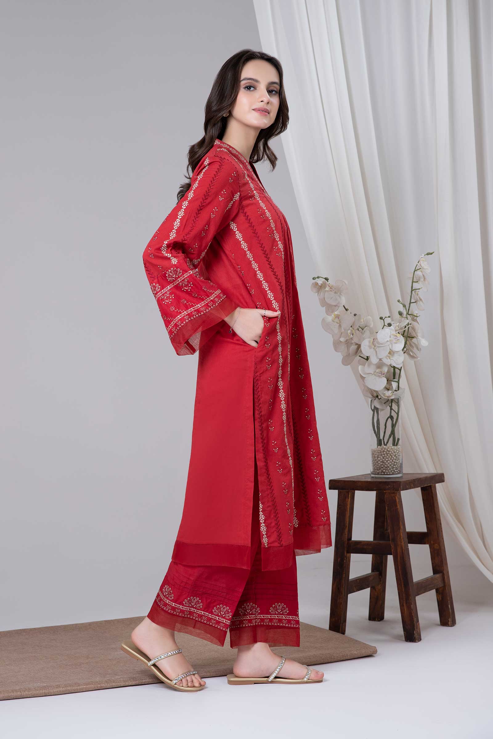 2 Piece Embroidered Lawn Suit - Image 6