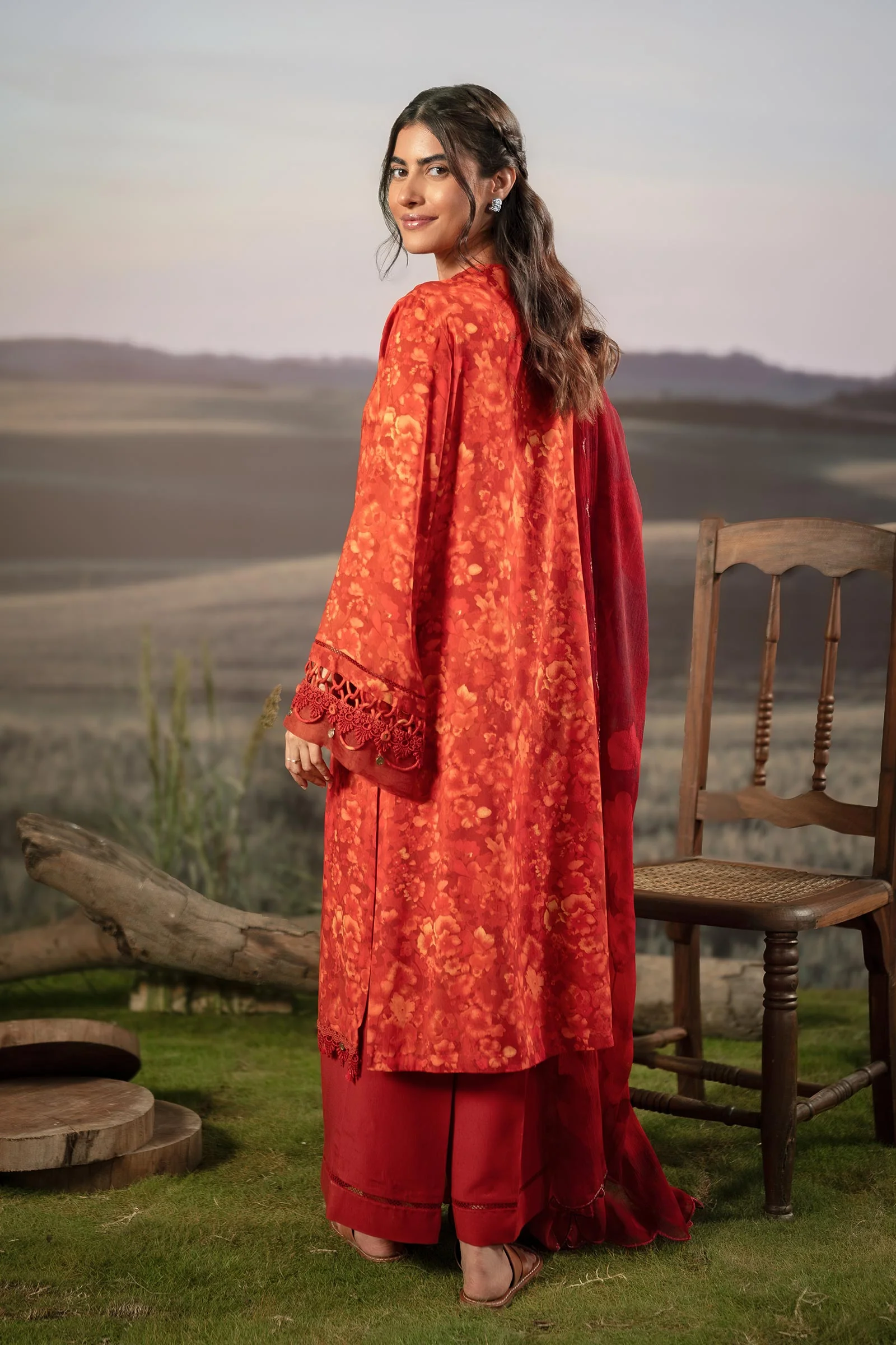 3 Pc Unstitched Embroidered Arabic Lawn Suit | MB-PFUS25-10B - Image 7