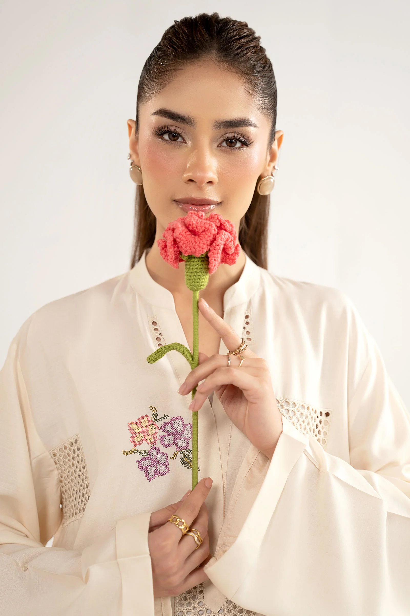 Embroidered Arabic Lawn Shirt - Image 4