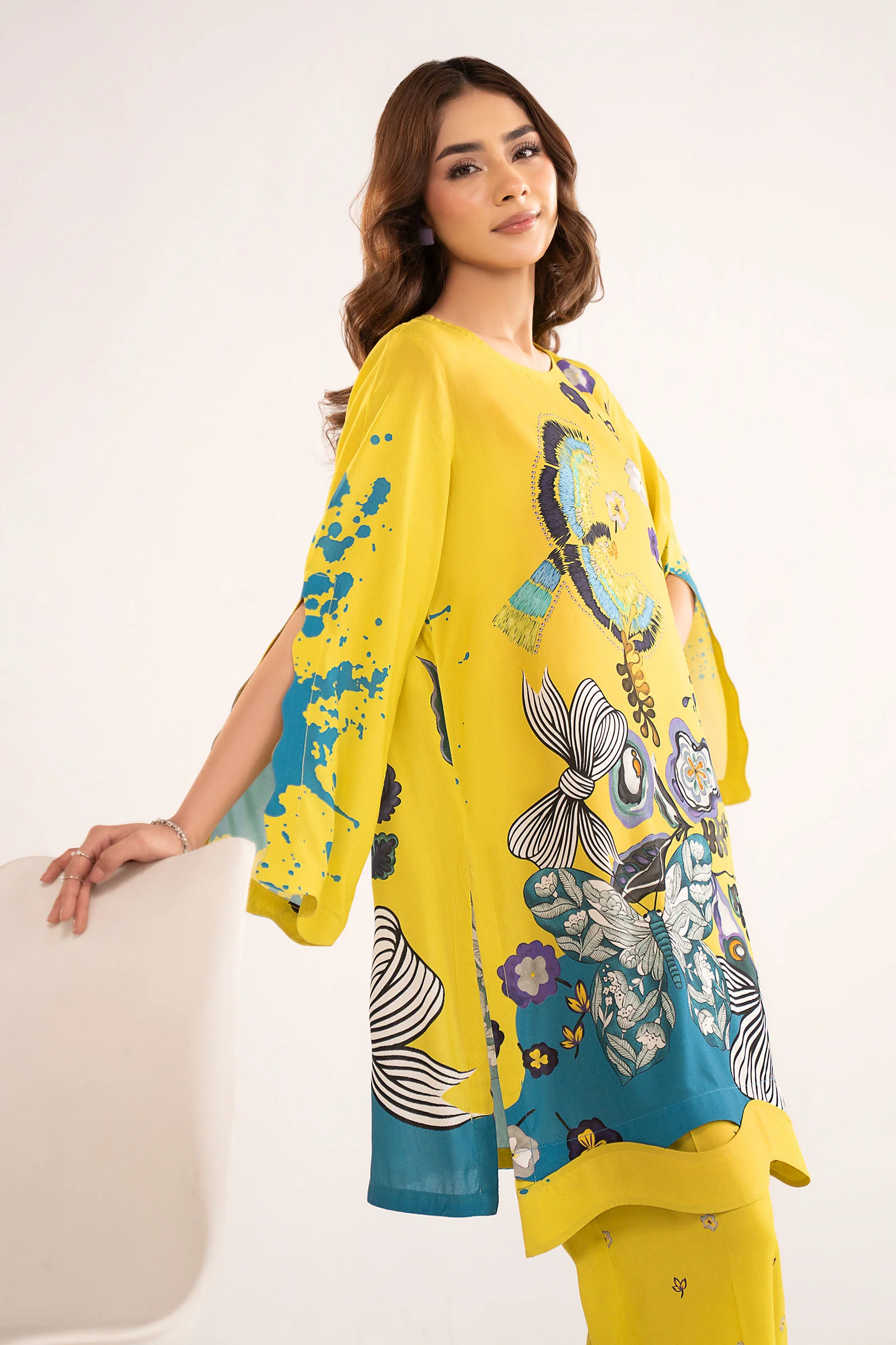2 Pc Printed Arabic Lawn Suit - Image 2