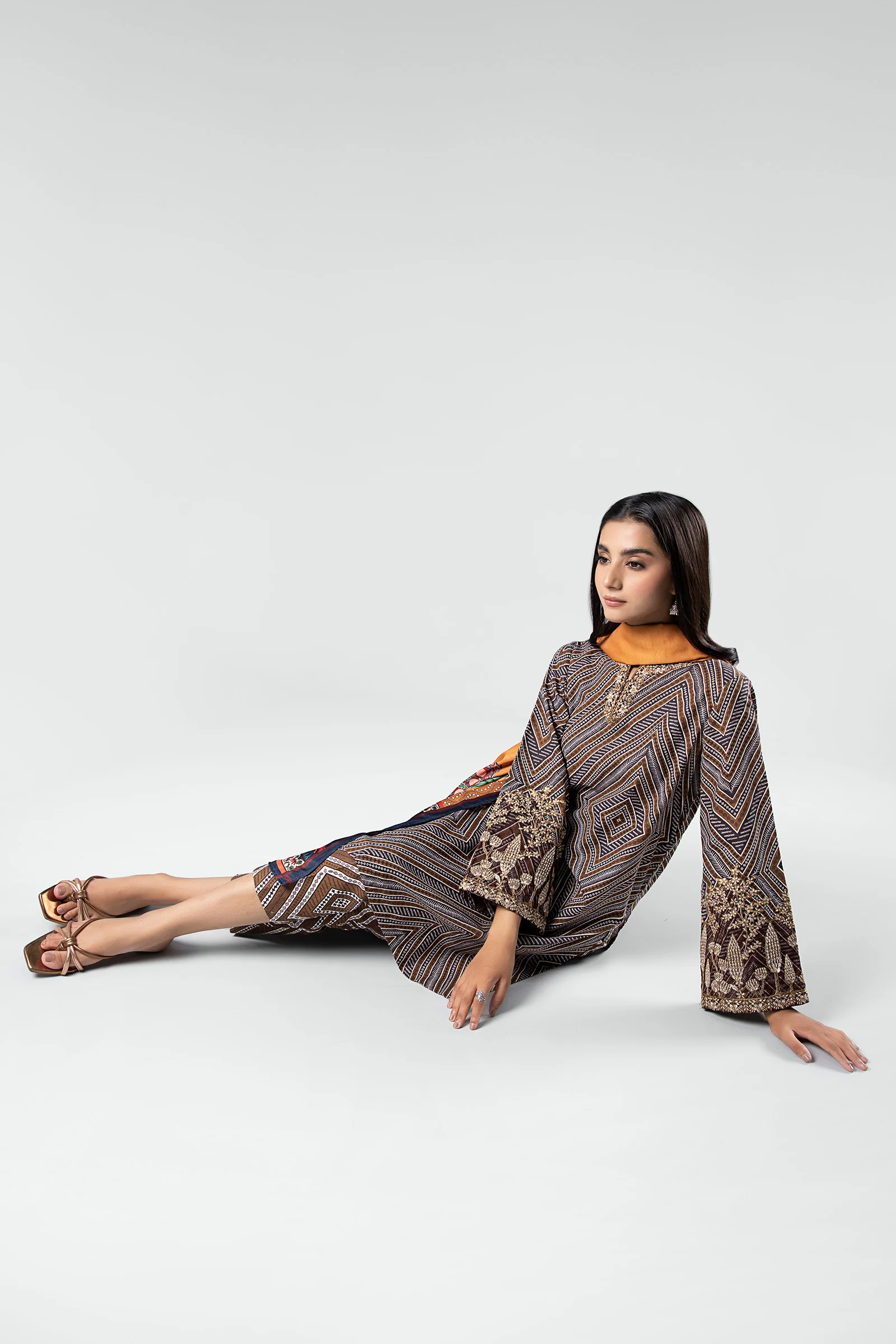 3 Piece - Khaddar Suit | MB-US23-208-B - Image 3