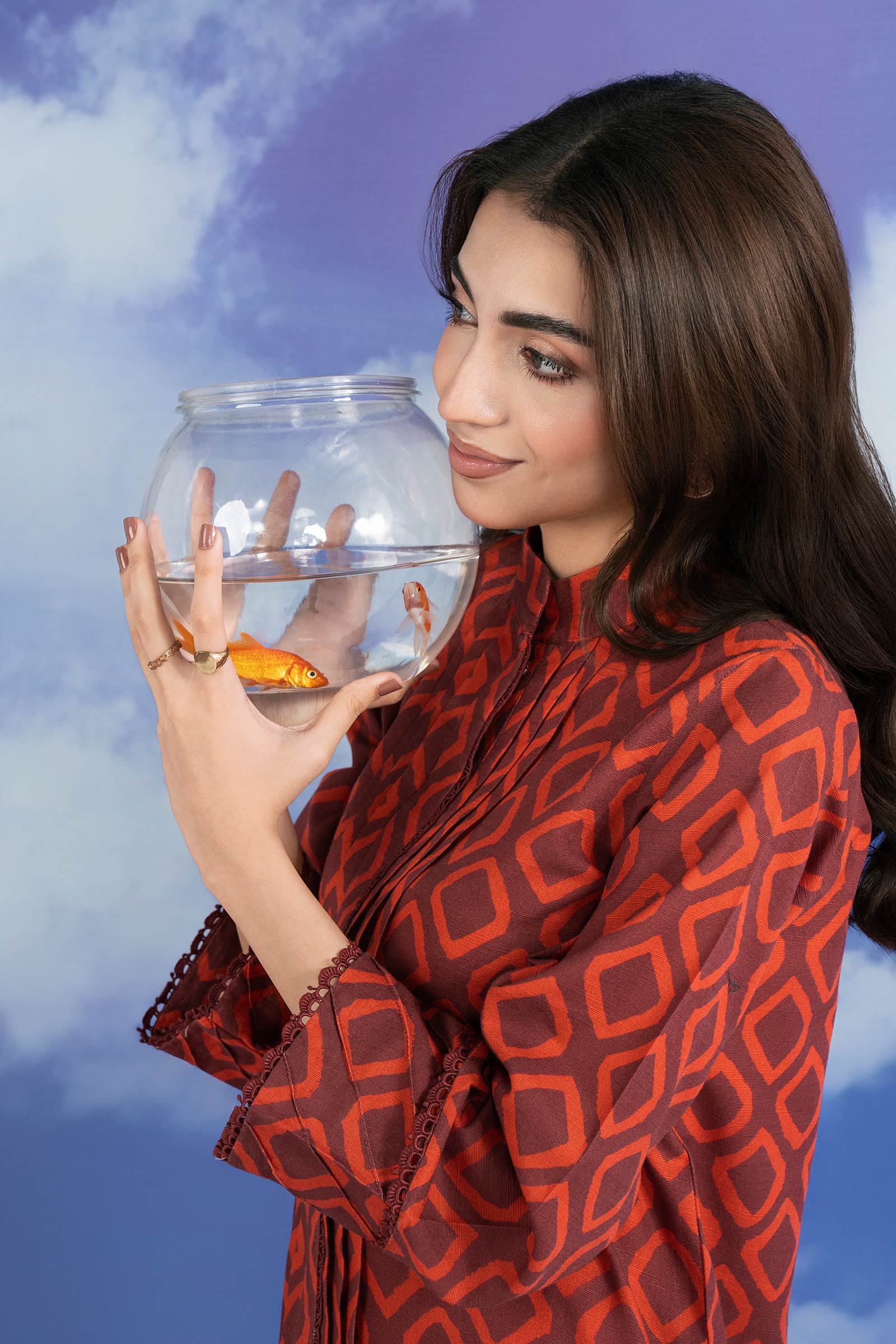 3 Pc Printed Khaddar Suit - Image 3