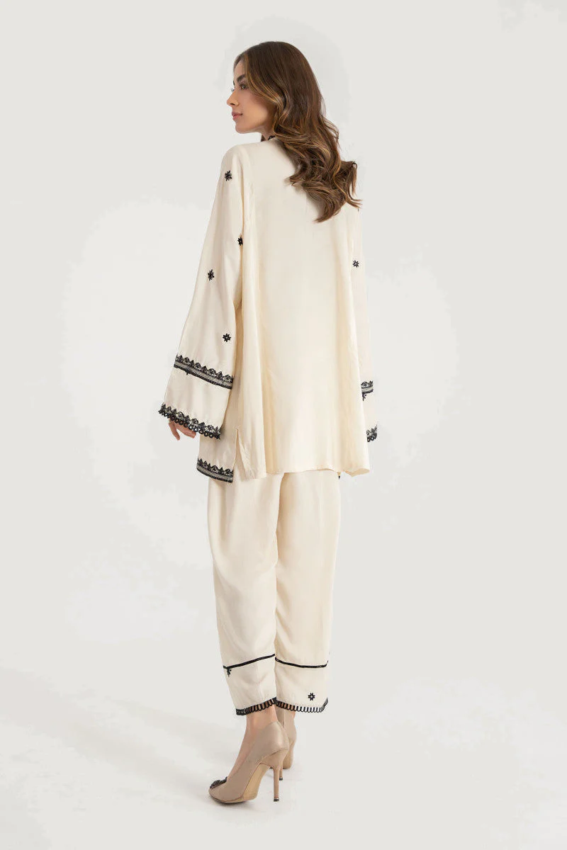 Suit Off White MB-W22-221 - Image 4