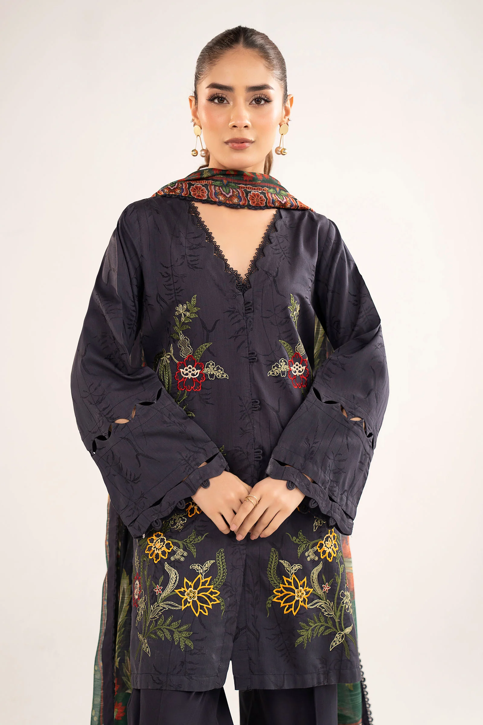 3 Pc Embroidered Viscose Suit - Image 3