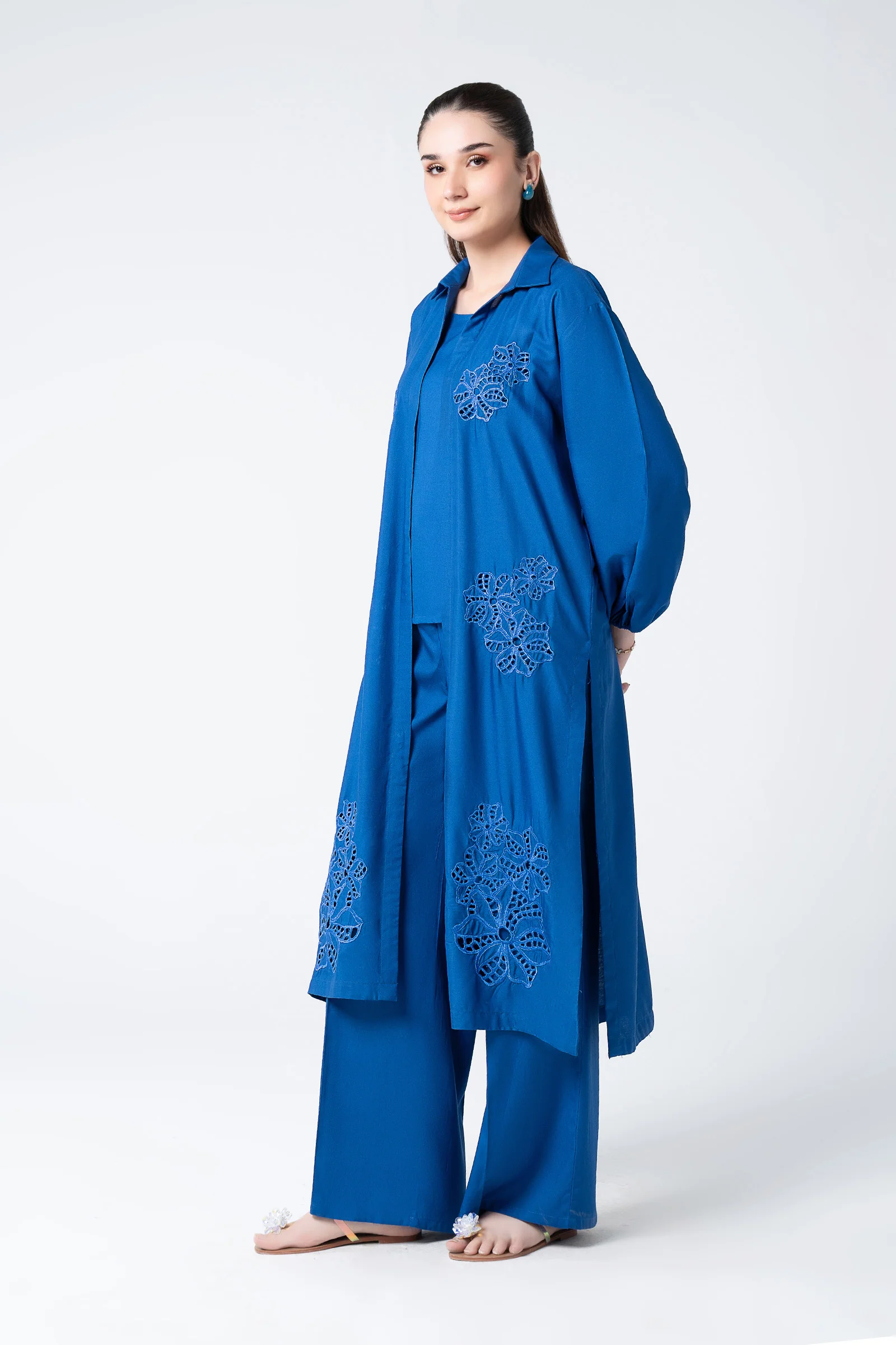 3 Pc Embroidered Linen Suit - Image 5