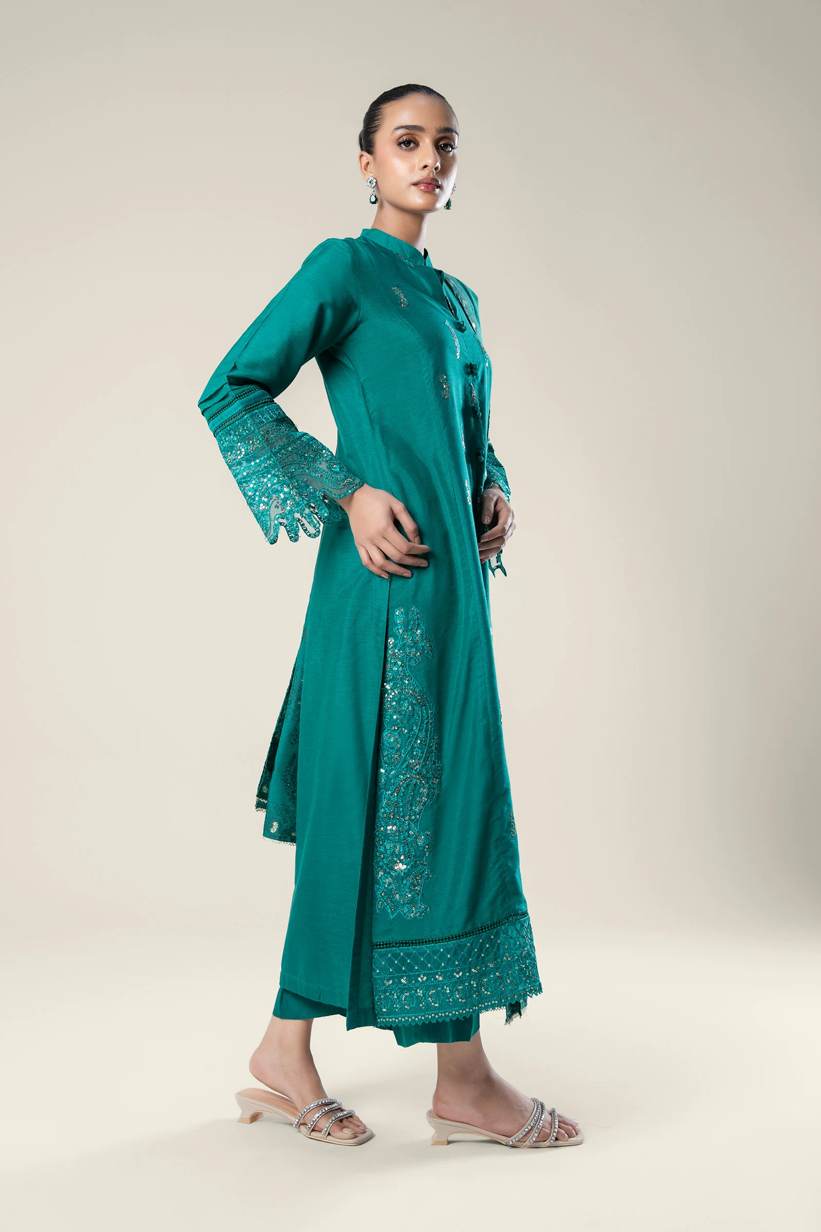 2 Pc Embroidered Khaddi Silk Suit - Image 6