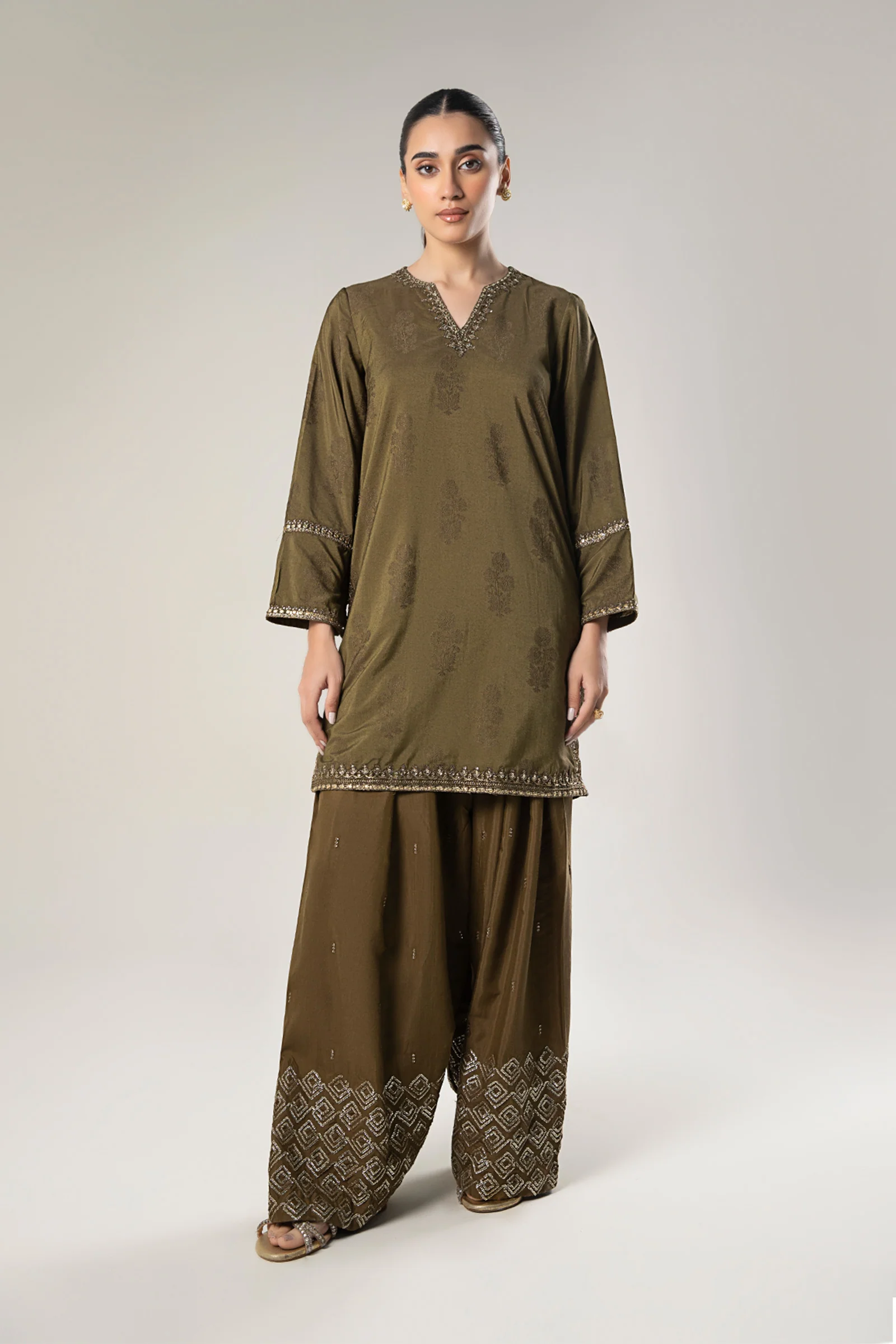 2 Pc Embroidered Jacquard Suit