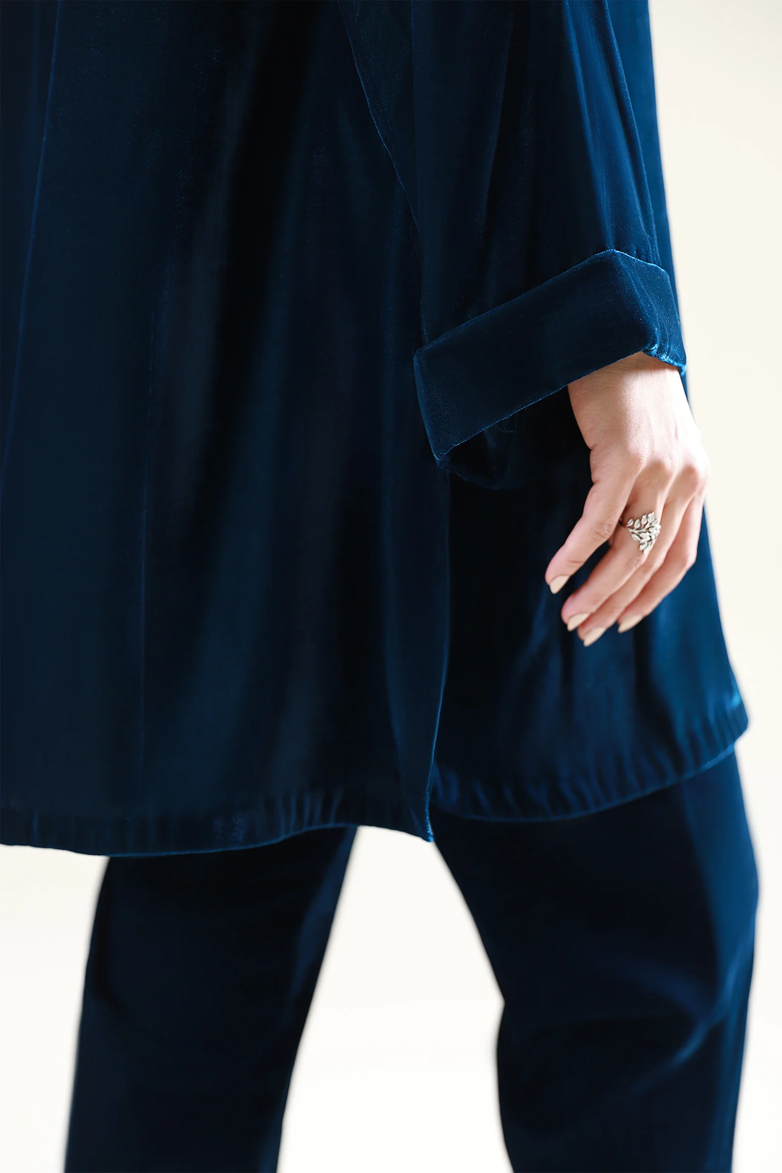 2 Pc Dyed Velvet Suit - Image 7
