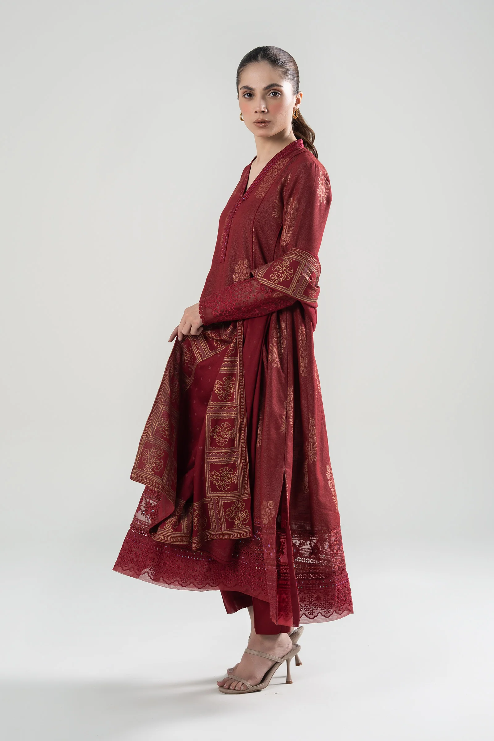 3 Pc Embroidered Jacquard Suit - Image 4