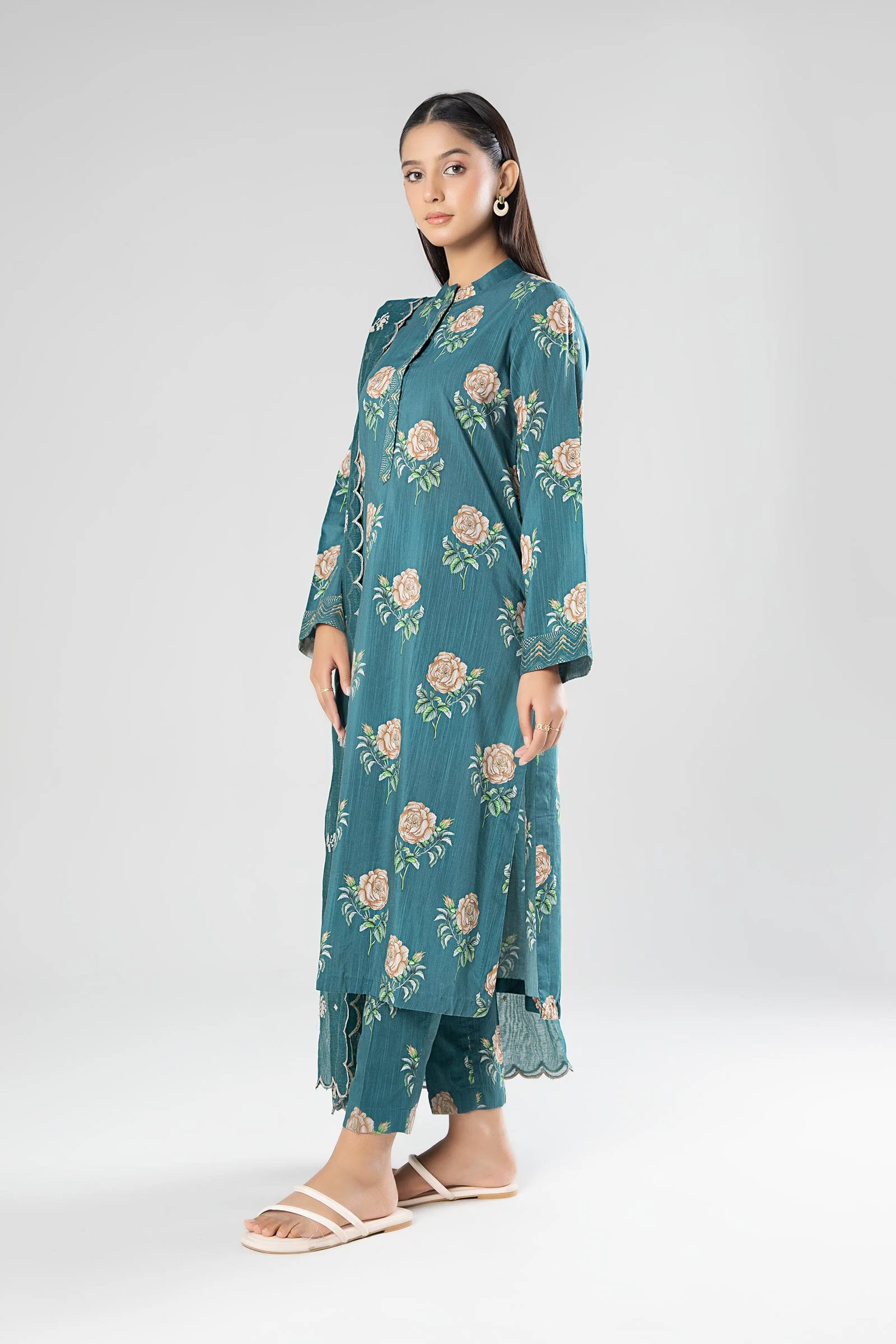 3 Pc Embroidered Slub Suit - Image 5
