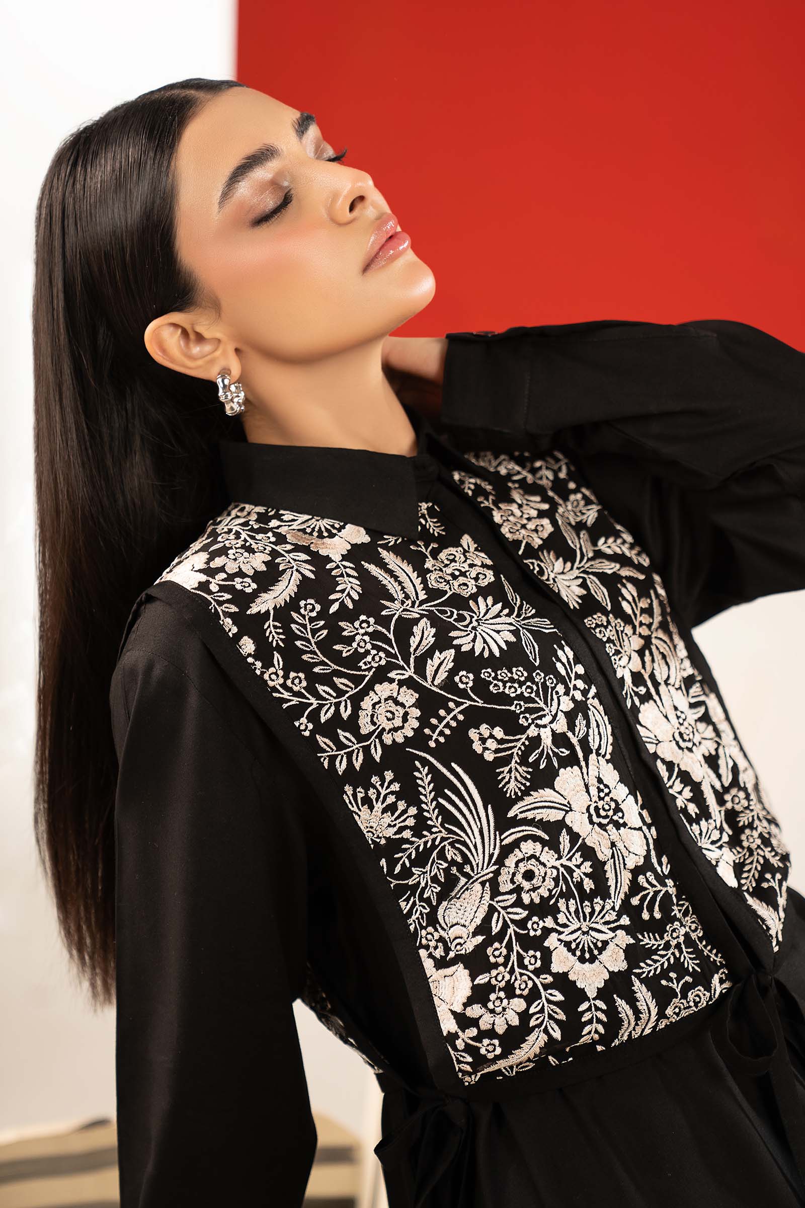 2 Pc Embroidered Linen Suit - Image 2